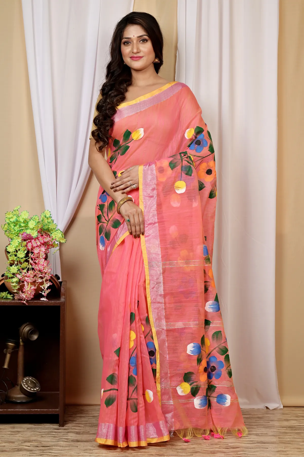 DipDiya Blended Cotton Peach Anito Timeless Bengal Hand Painted Sarees