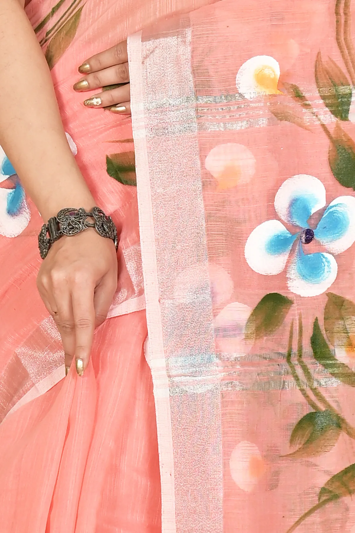 DipDiya Blended Cotton Peach Tanikato Pure Bengali Grace Hand Painted Sarees