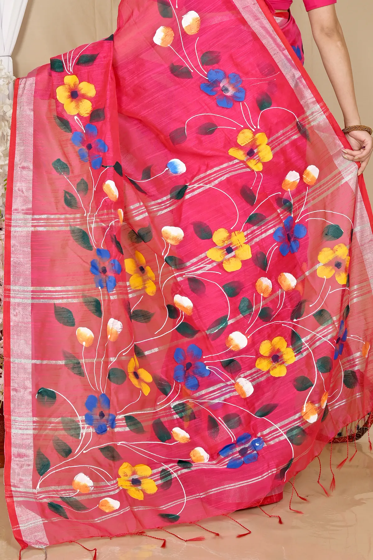 DipDiya Blended Cotton Pink Slabaka Ful Handloom Heritage Hand Painted Sarees
