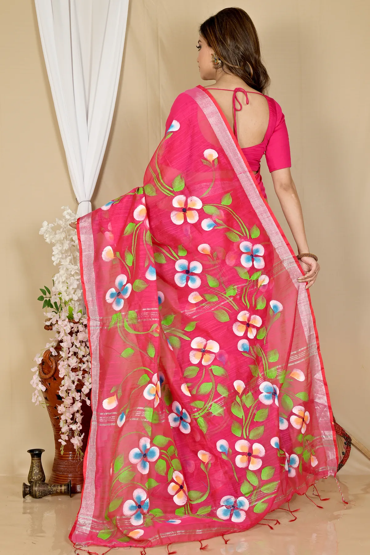 DipDiya Blended Cotton Pink Tanikato Regal Bengali Hand Painted Sarees