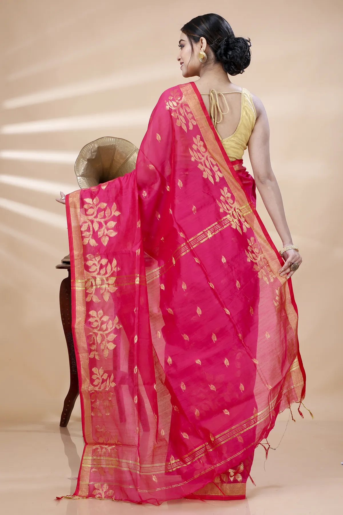 DipDiya Blended Cotton Pink Tina Crafted with Soul Handloom Sarees