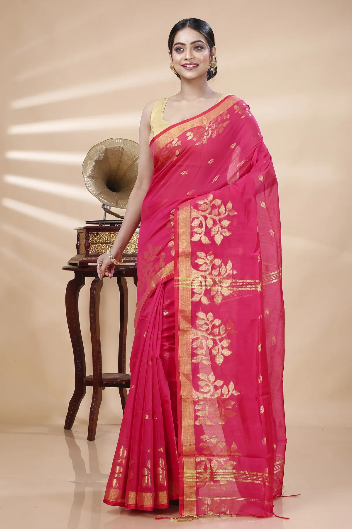 DipDiya Blended Cotton Pink Tina Crafted with Soul Handloom Sarees