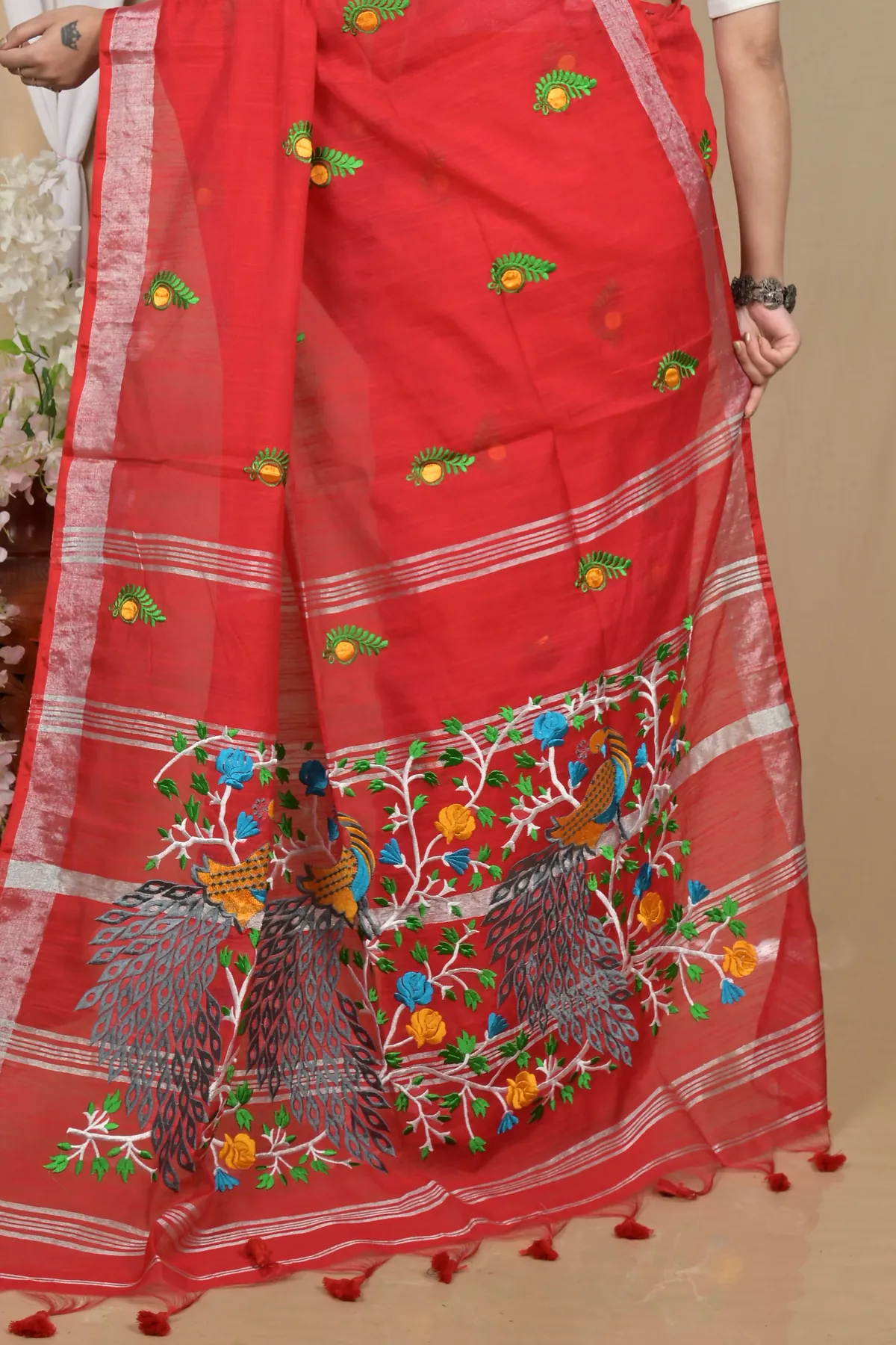 DipDiya Blended Cotton Red Gijaa Bengal’s Tradition Embroidery Handloom sarees