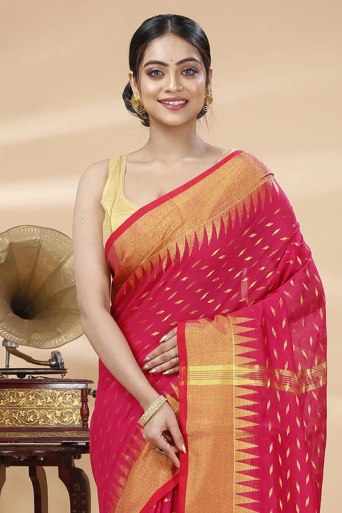 DipDiya Blended Cotton Red Prisha Loom to Love Handloom Sarees