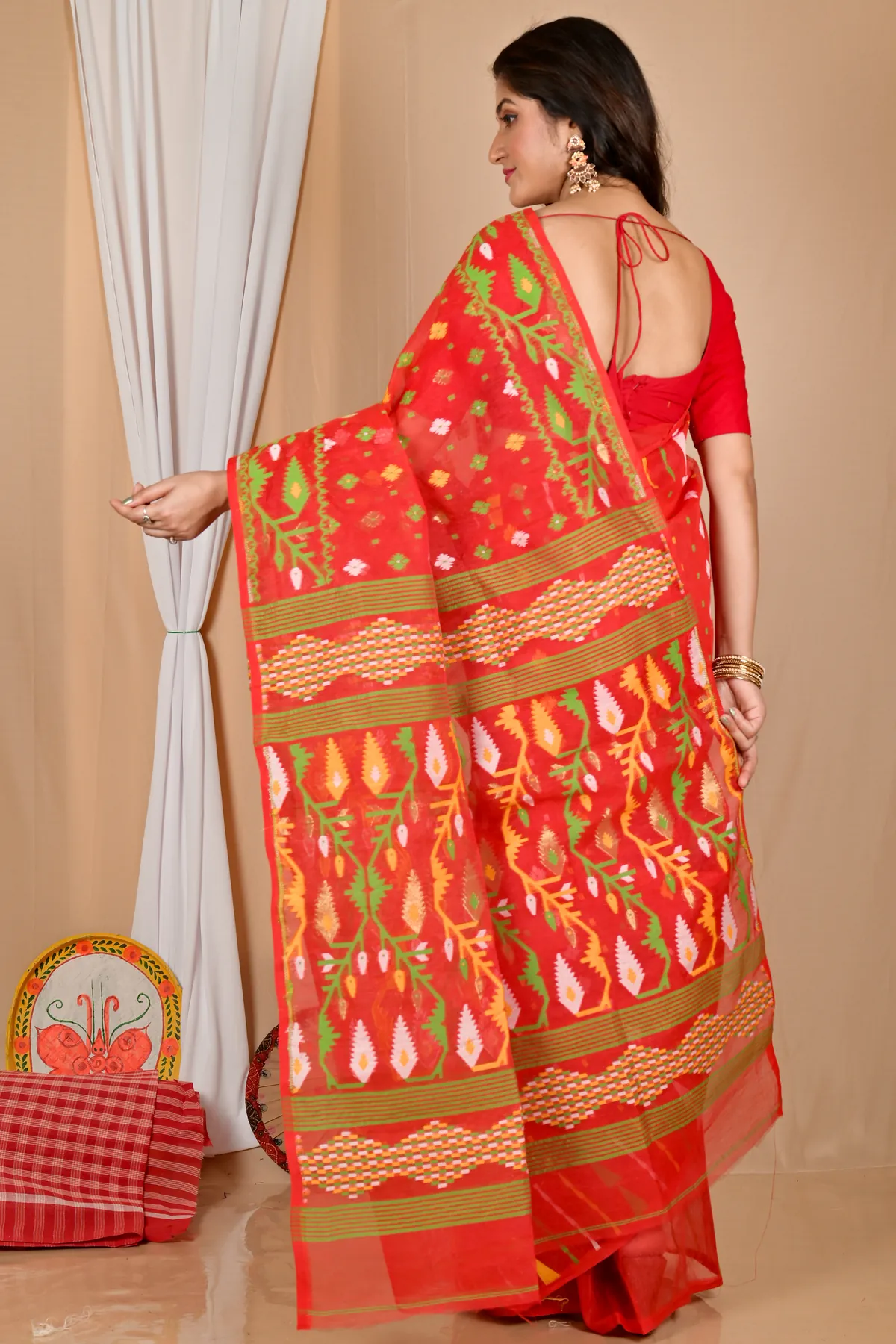 DipDiya Blended Cotton Red Rapkol Threads of Tradition Jamdani Sarees