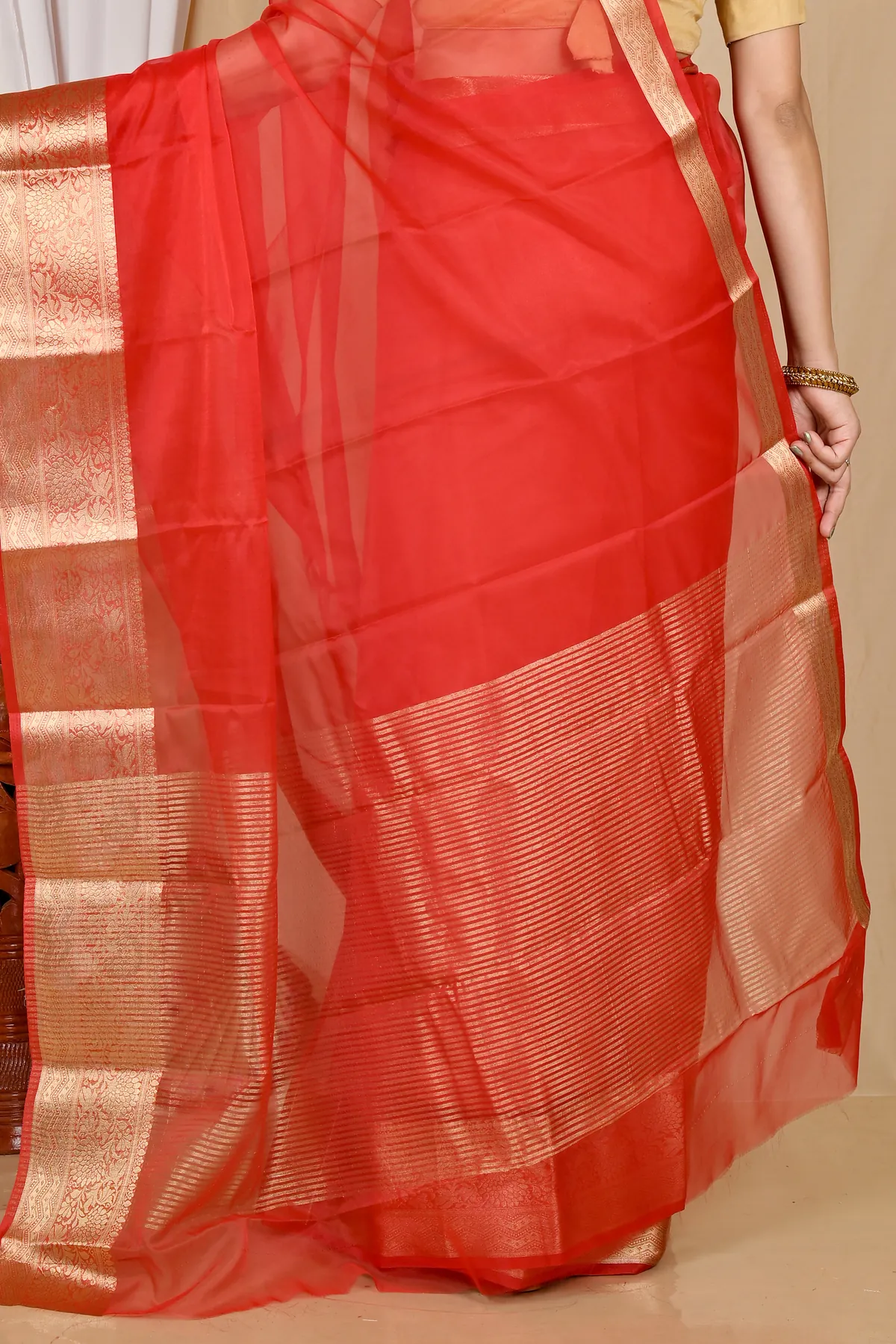 DipDiya Blended Cotton Red Sikto Woven with Tradition Handloom Sarees