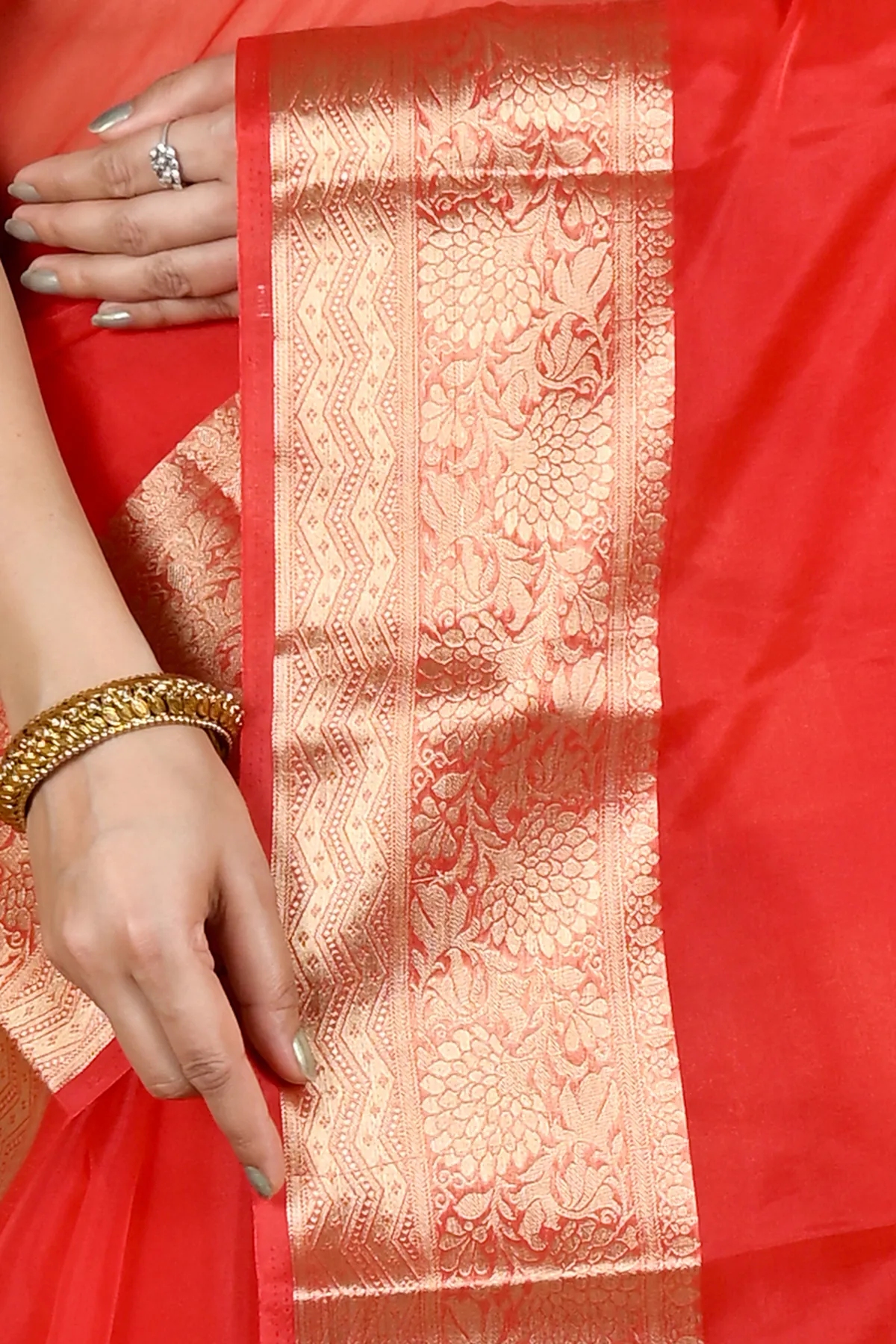 DipDiya Blended Cotton Red Sikto Woven with Tradition Handloom Sarees