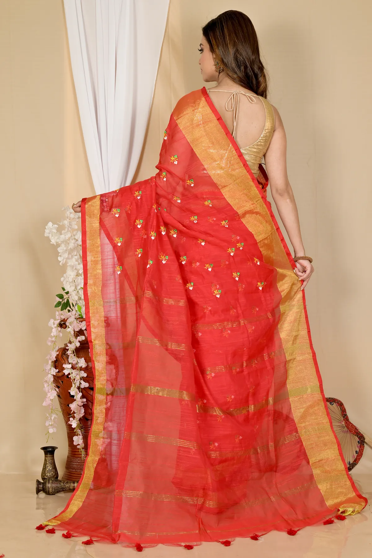 DipDiya Blended Cotton Red Slabaka Moli Bengal in Every Thread Handloom Sarees