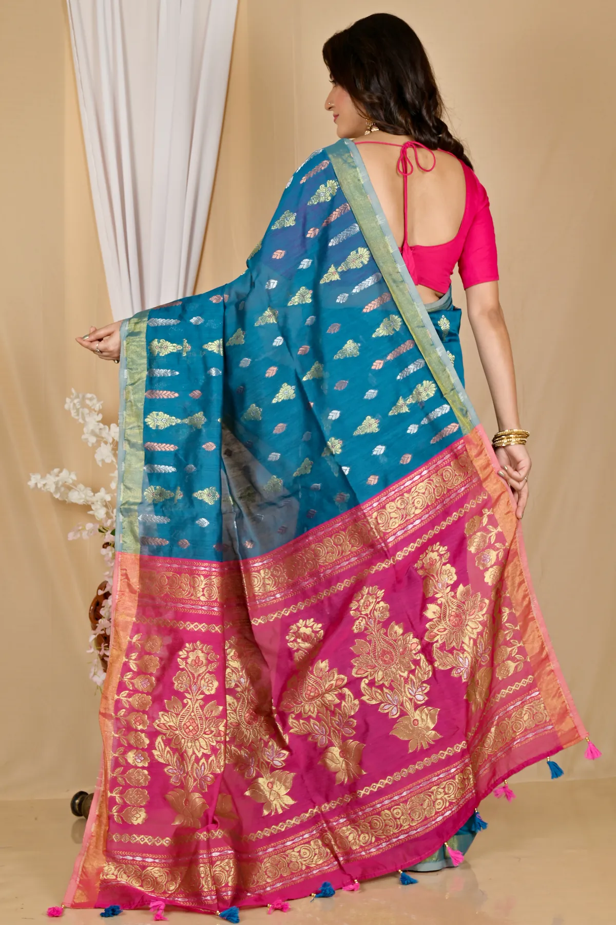 DipDiya Blended Cotton Royal Blue Samo Handcrafted Elegance Handloom Sarees