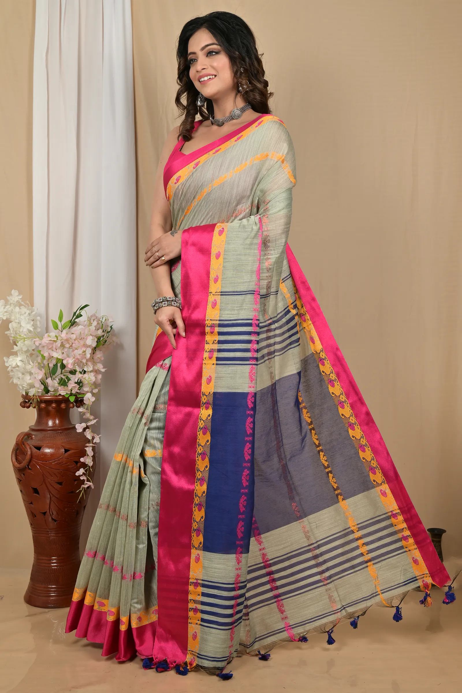 DipDiya Blended Cotton Sage Green Achsit Artisan Woven Handloom Sarees