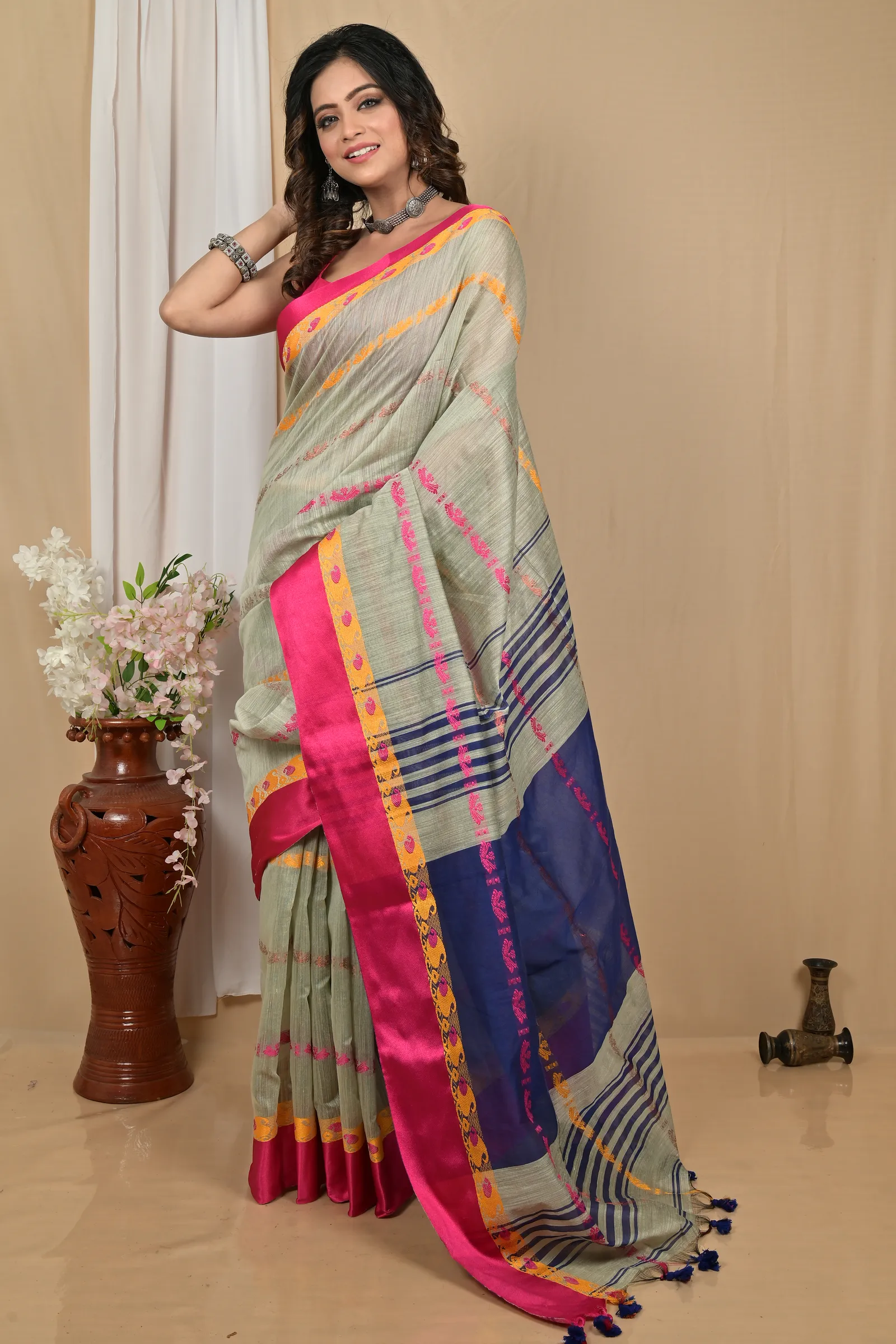 DipDiya Blended Cotton Sage Green Achsit Artisan Woven Handloom Sarees