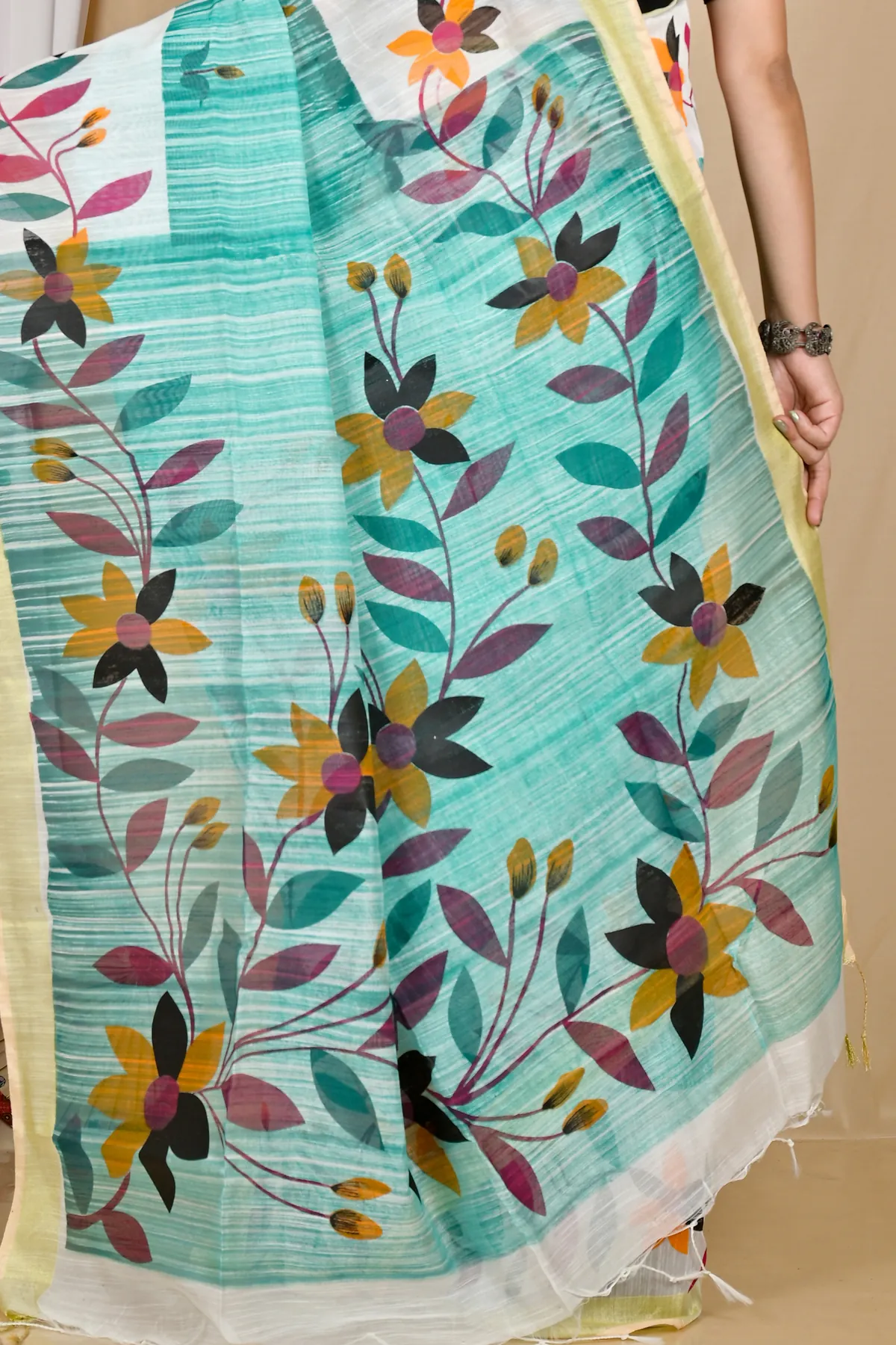 DipDiya Blended Cotton See Green Korel Grace of Bengal Printed Handloom Sarees
