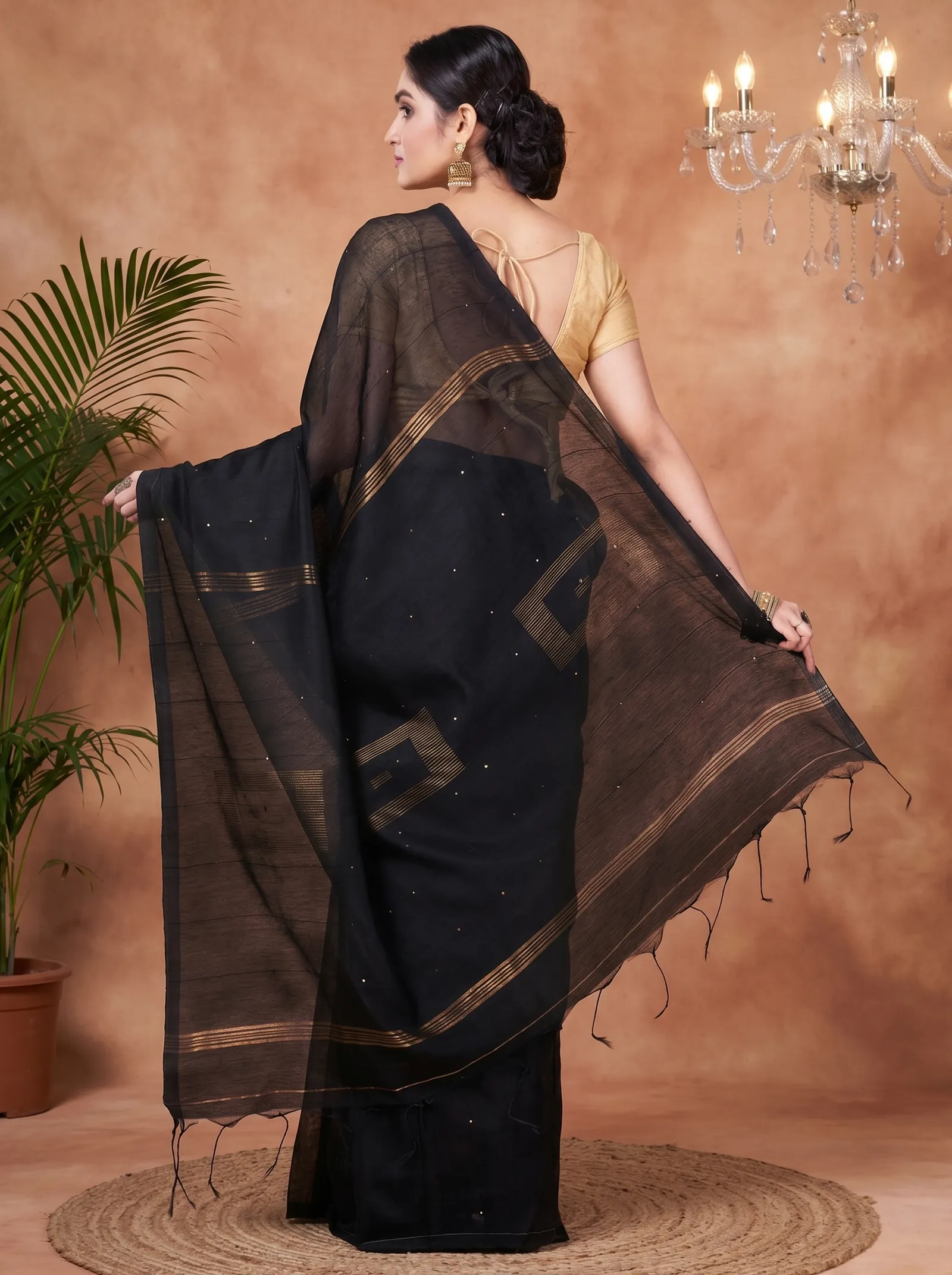 DipDiya Blended Cotton  Traditional Bengali Black Artisan Crafted Sequence Handloom Saree