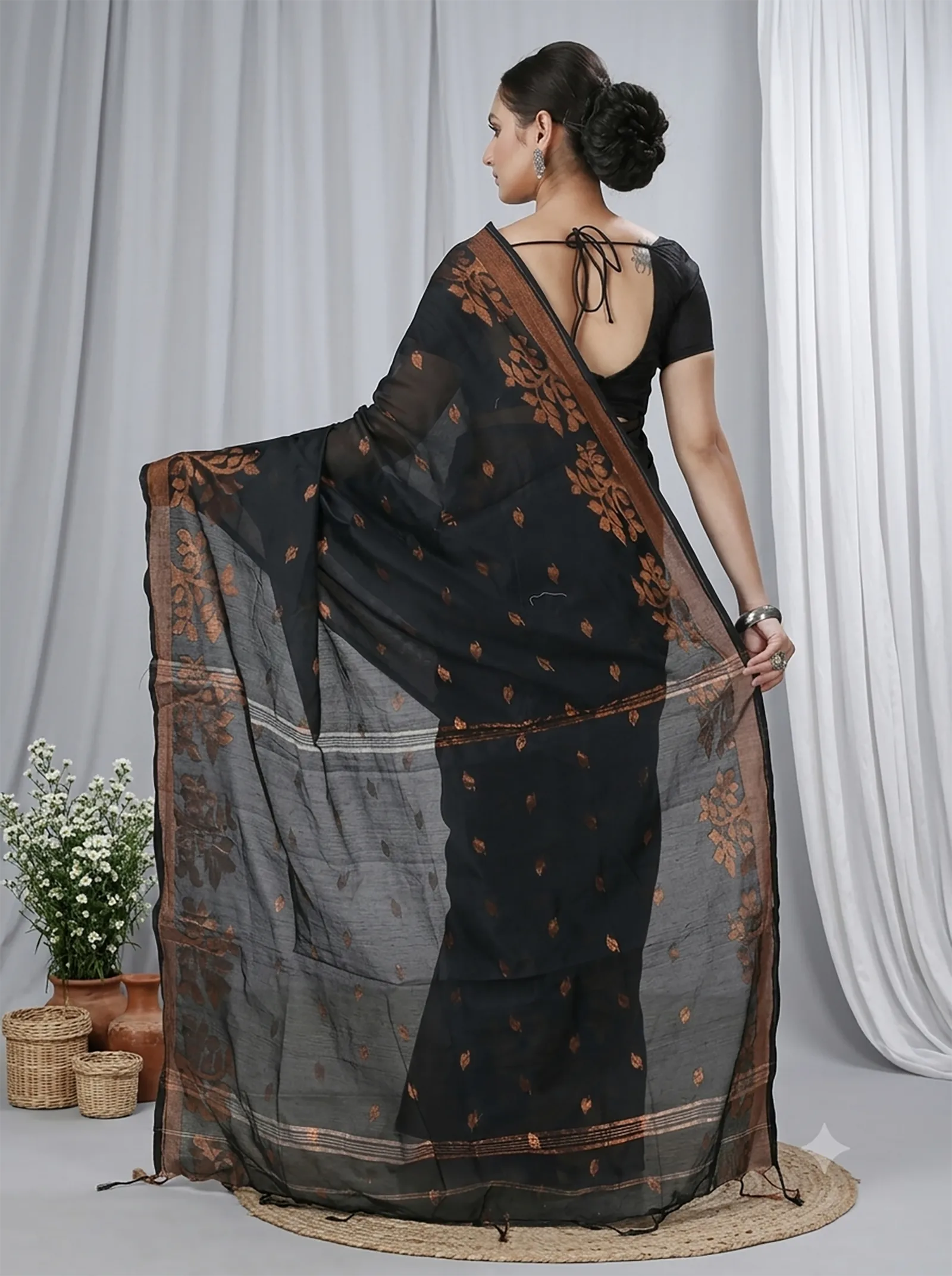 DipDiya Blended Cotton  Traditional Bengali Black Artisan Crafted Tina Handloom Saree