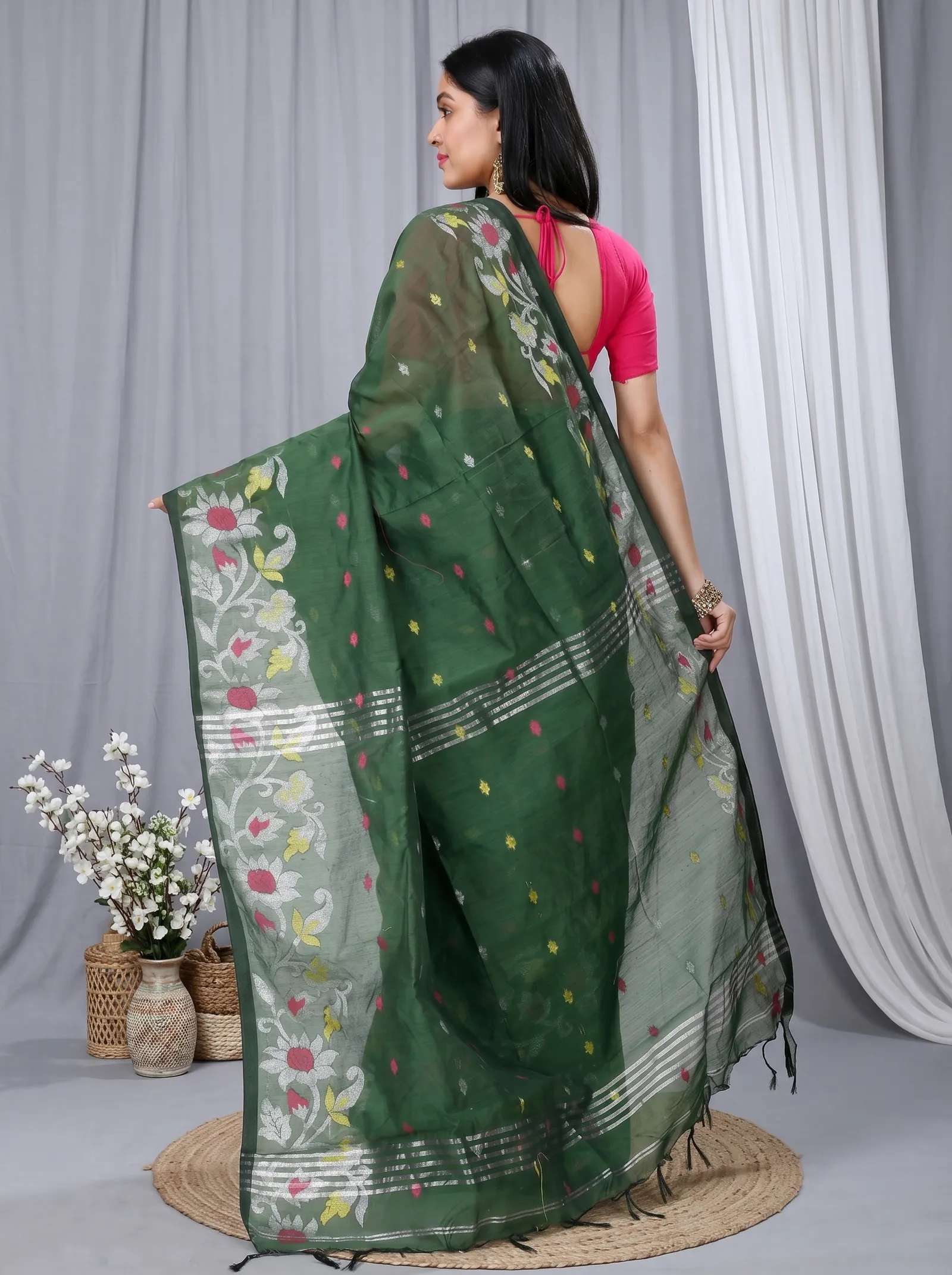 DipDiya Blended Cotton  Traditional Bengali Botel Green Artisan Crafted Nisa Handloom Saree