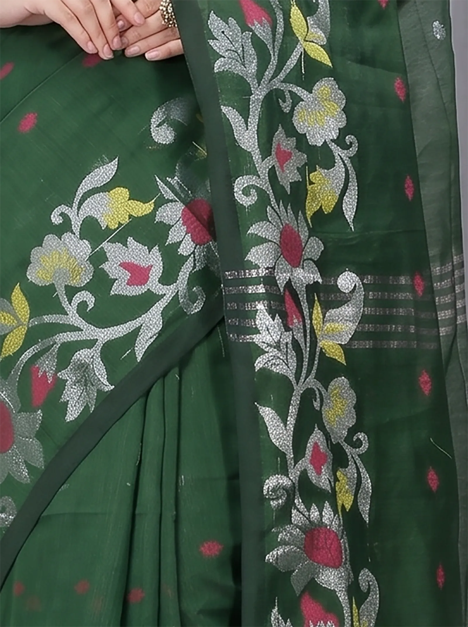 DipDiya Blended Cotton  Traditional Bengali Botel Green Artisan Crafted Nisa Handloom Saree