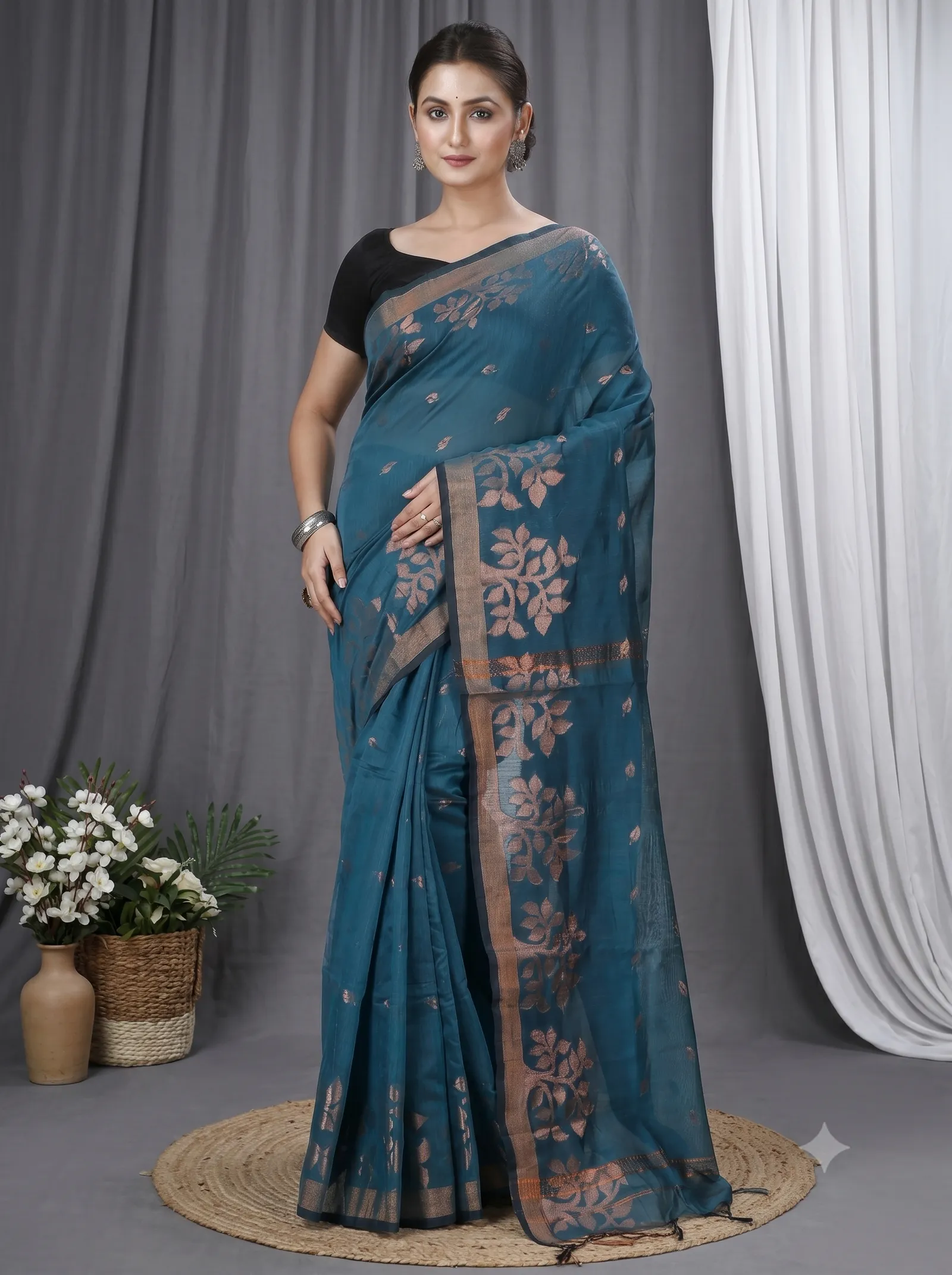 DipDiya Blended Cotton  Traditional Bengali Botel Green Artisan Crafted Tina Handloom Saree