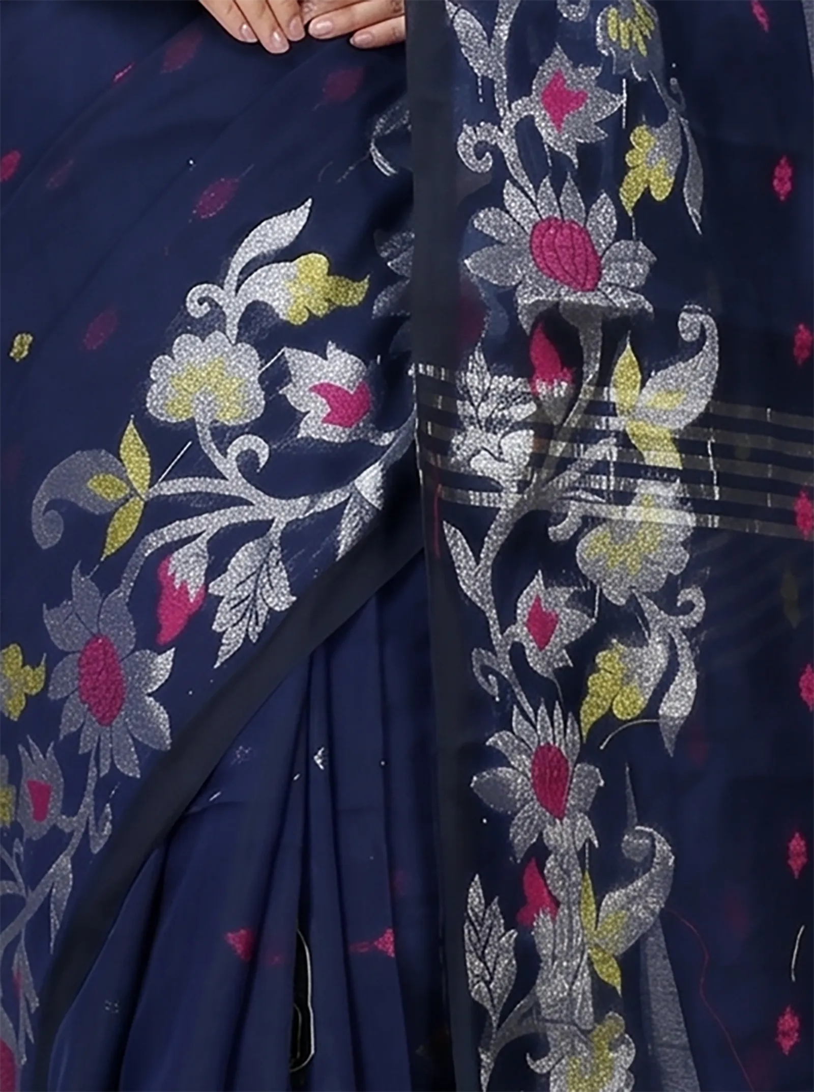 DipDiya Blended Cotton  Traditional Bengali Dark Blue Artisan Crafted Nisa Handloom Saree