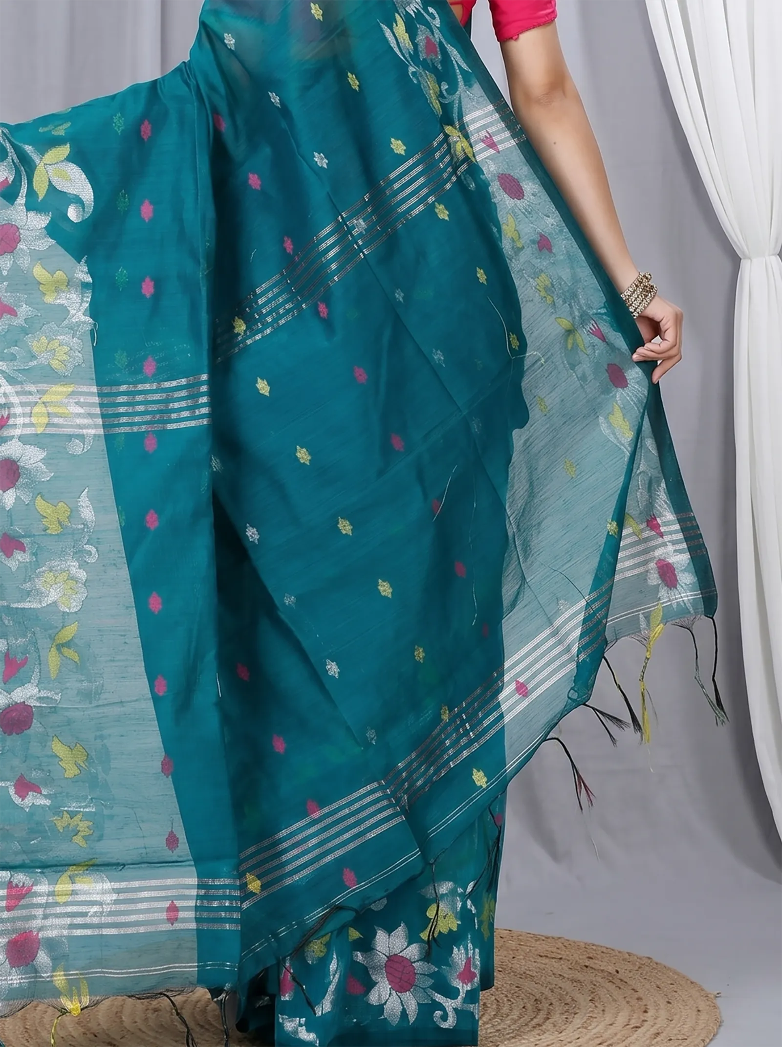DipDiya Blended Cotton  Traditional Bengali Dark Green Artisan Crafted Nisa Handloom Saree
