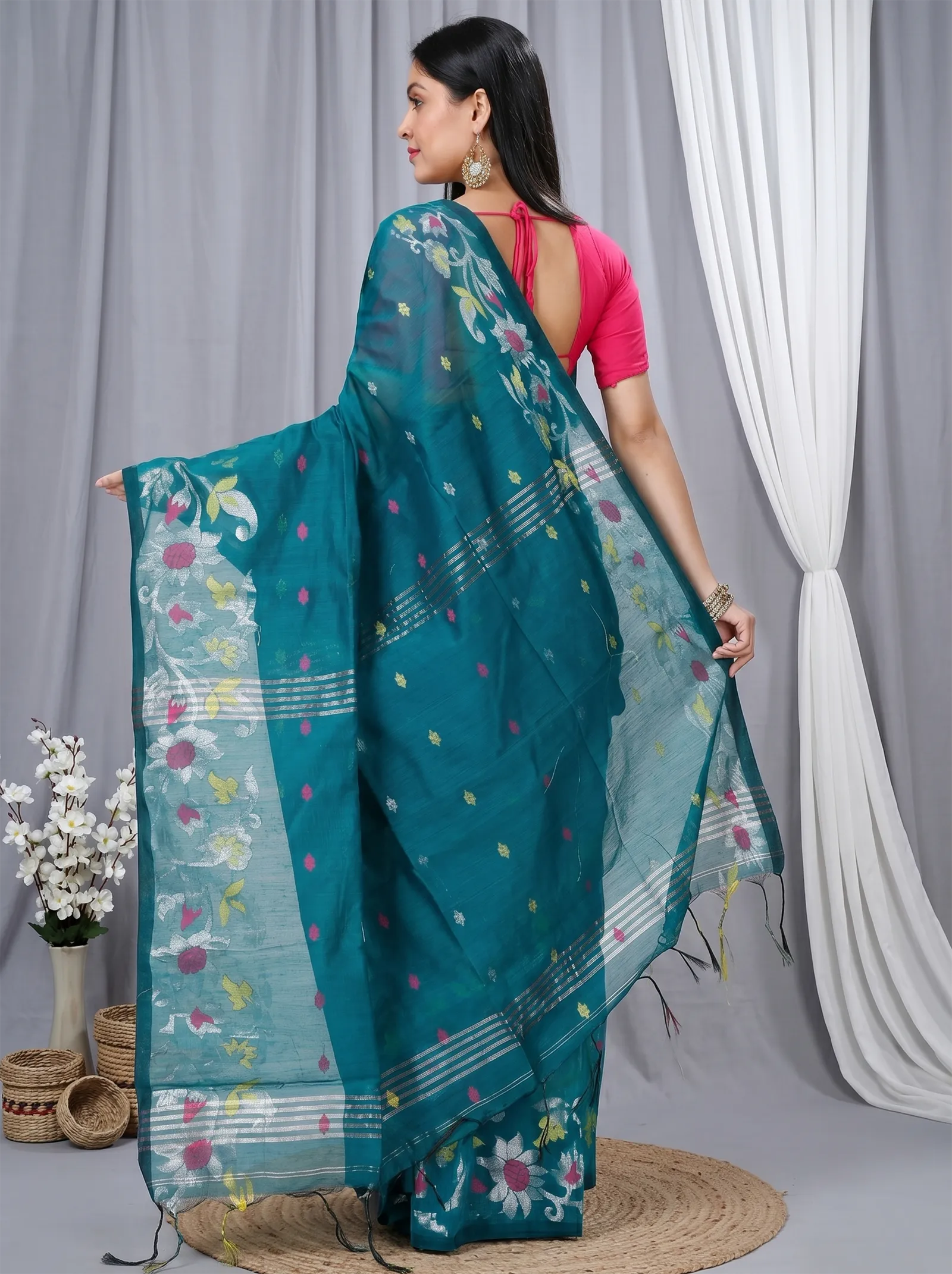 DipDiya Blended Cotton  Traditional Bengali Dark Green Artisan Crafted Nisa Handloom Saree