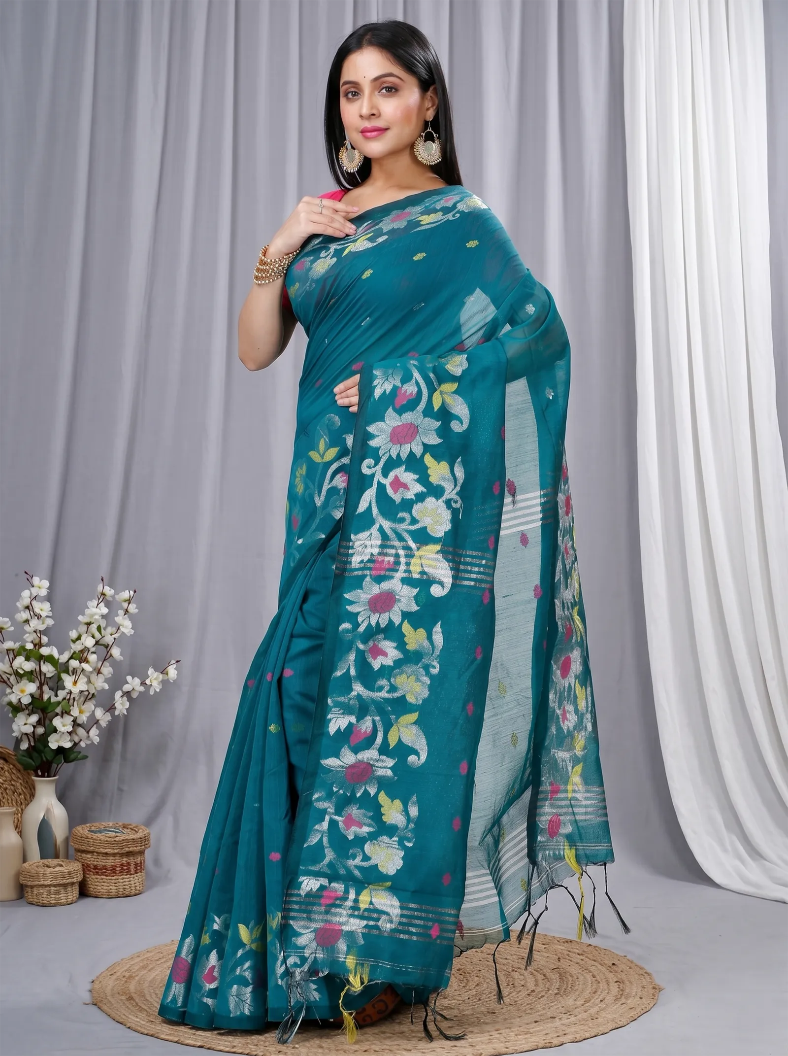 DipDiya Blended Cotton  Traditional Bengali Dark Green Artisan Crafted Nisa Handloom Saree