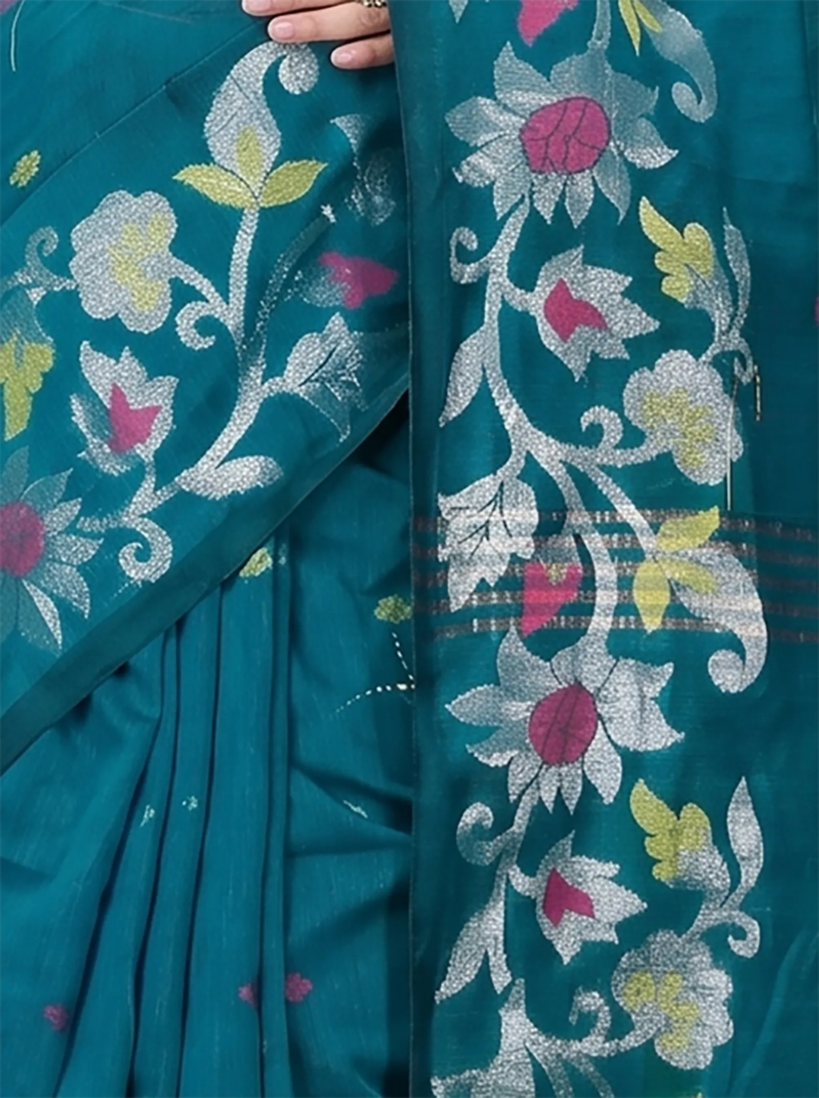 DipDiya Blended Cotton  Traditional Bengali Dark Green Artisan Crafted Nisa Handloom Saree