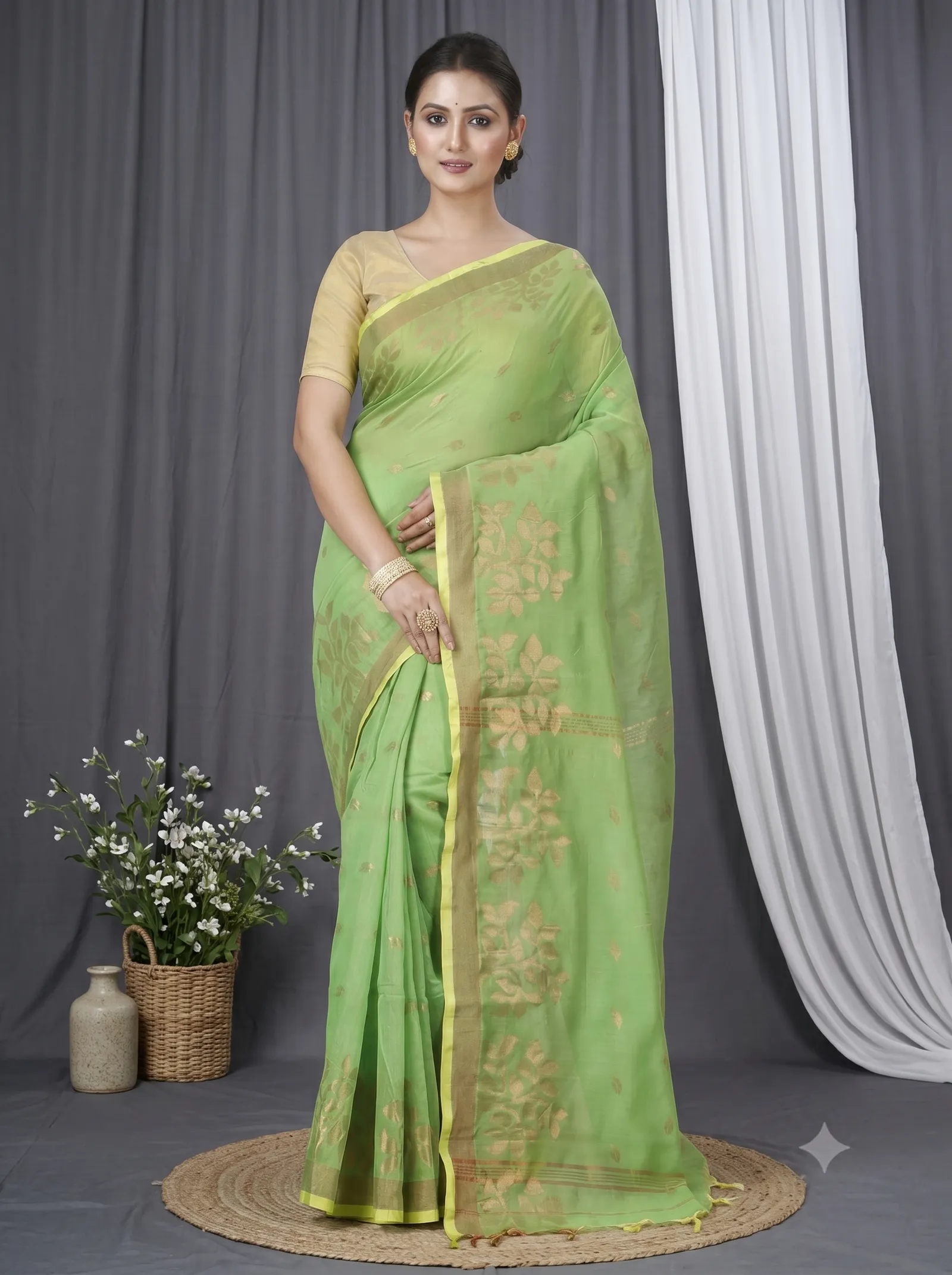 DipDiya Blended Cotton  Traditional Bengali Green Artisan Crafted Tina Handloom Saree