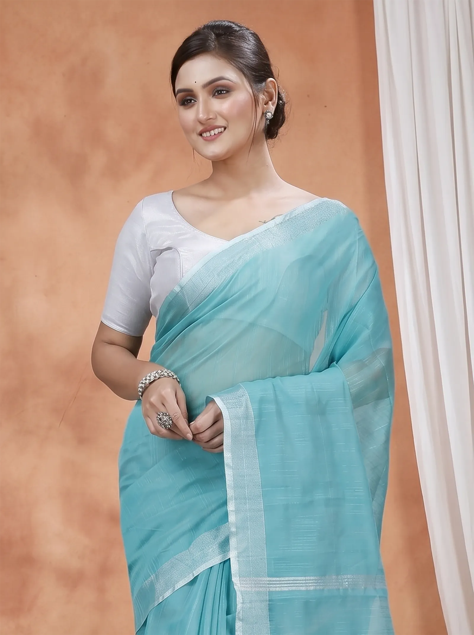 DipDiya Blended Cotton  Traditional Bengali Green Artisan Crafted Toshini Handloom Saree