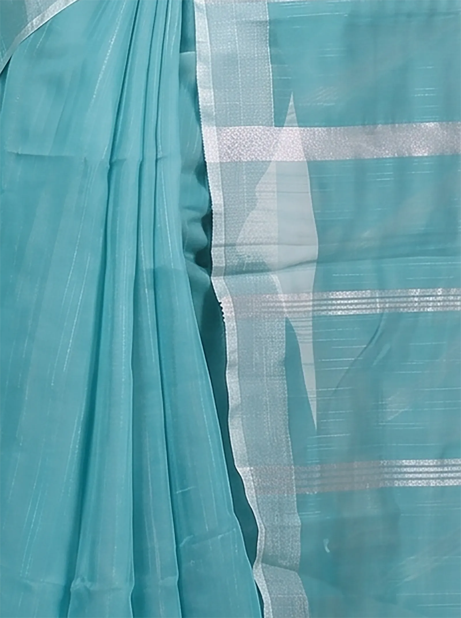 DipDiya Blended Cotton  Traditional Bengali Green Artisan Crafted Toshini Handloom Saree