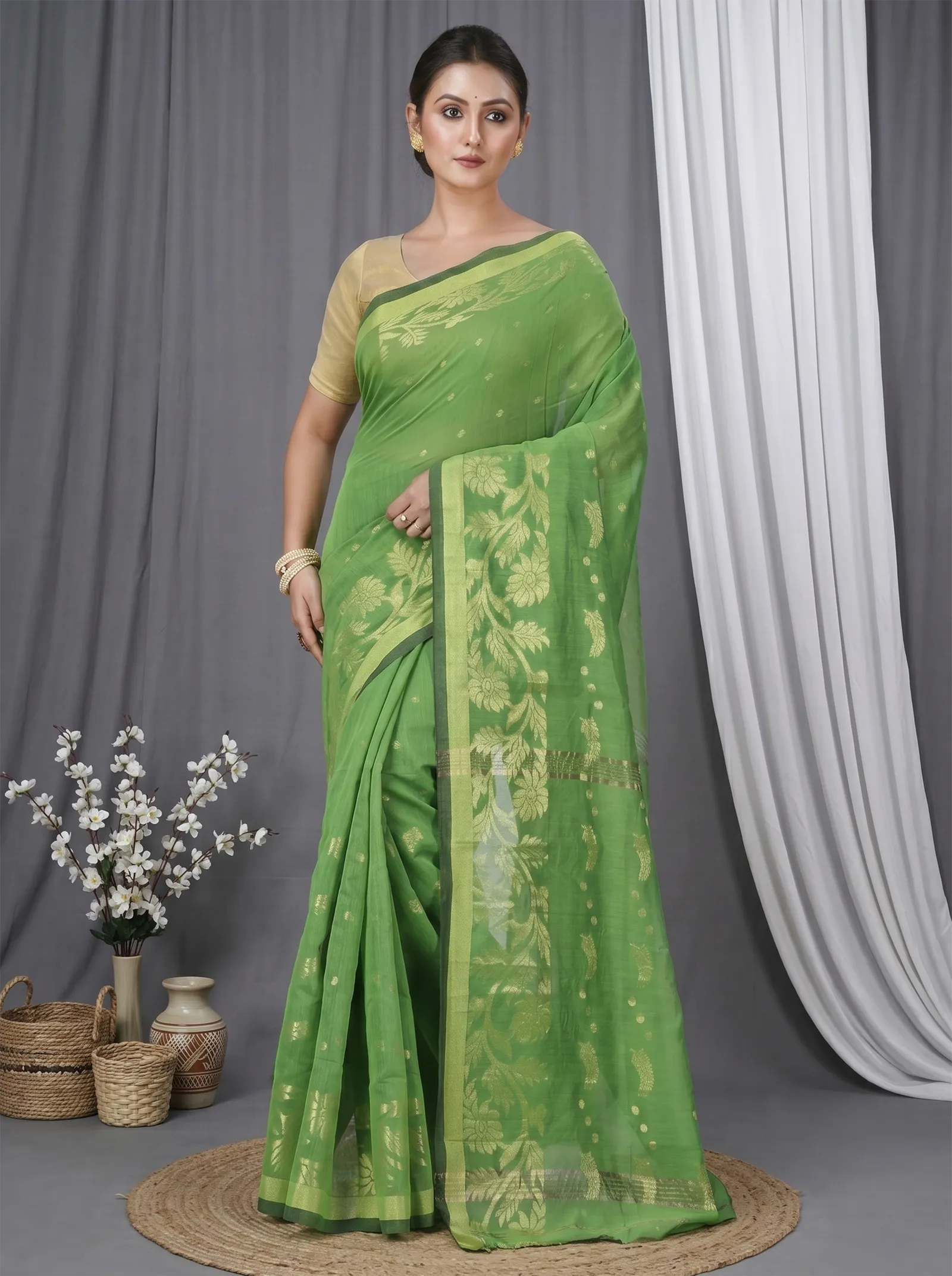 DipDiya Blended Cotton  Traditional Bengali Green Artisan Crafted Turik Handloom Saree
