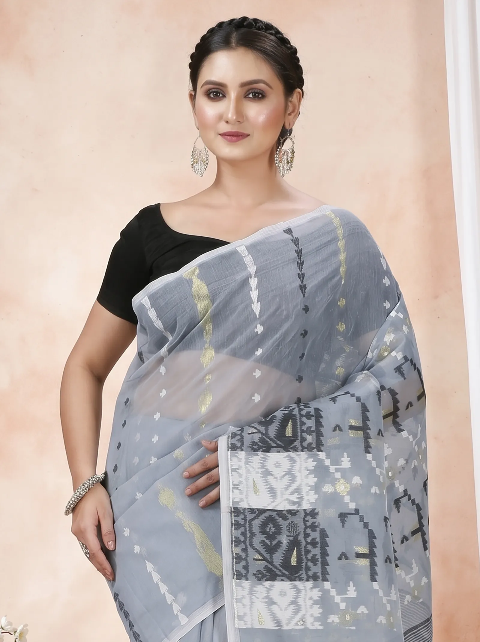 DipDiya Blended Cotton  Traditional Bengali Grey Artisan Crafted Jaya Jamdani Saree