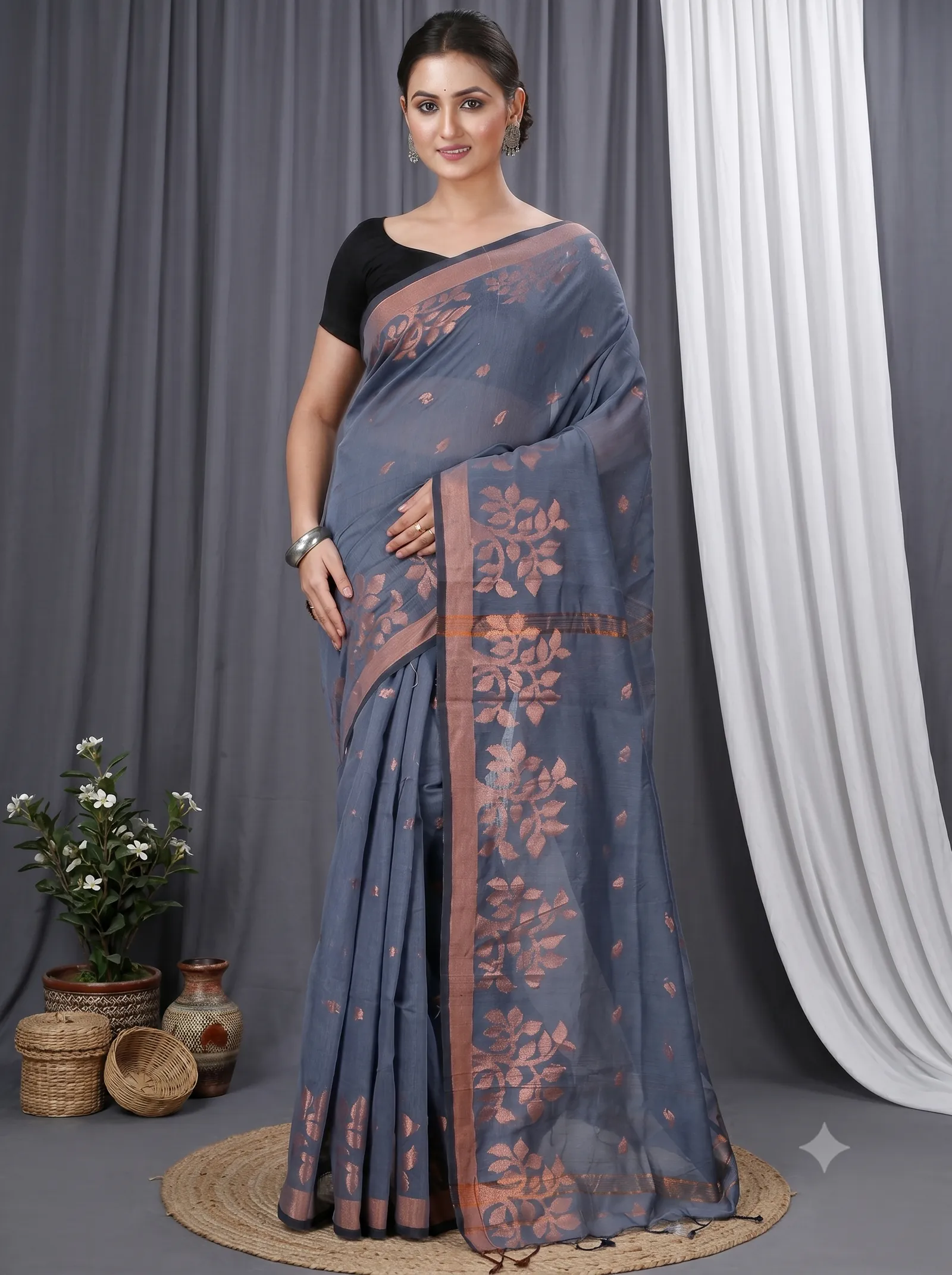 DipDiya Blended Cotton  Traditional Bengali Grey Artisan Crafted Tina Handloom Saree