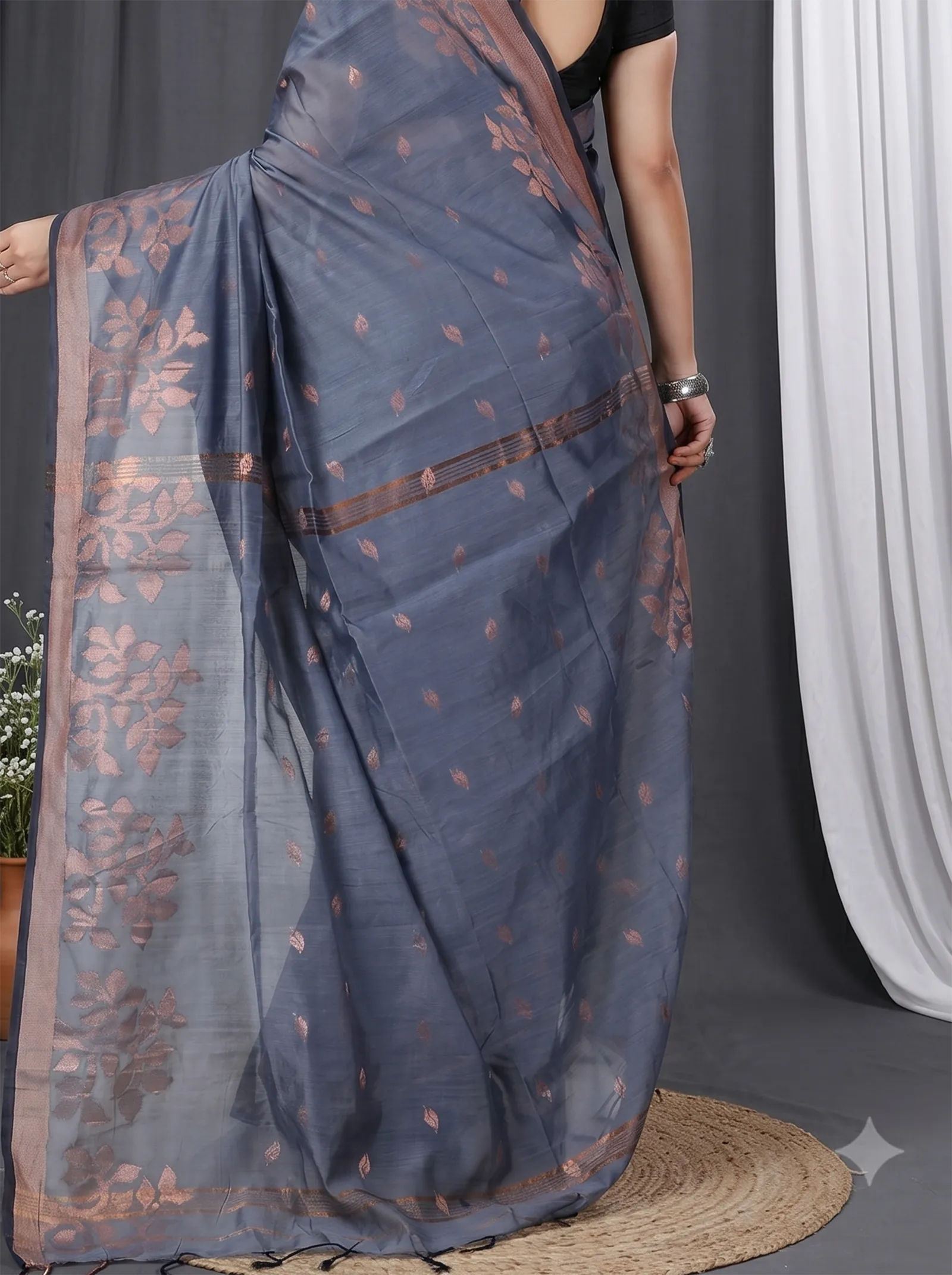 DipDiya Blended Cotton  Traditional Bengali Grey Artisan Crafted Tina Handloom Saree