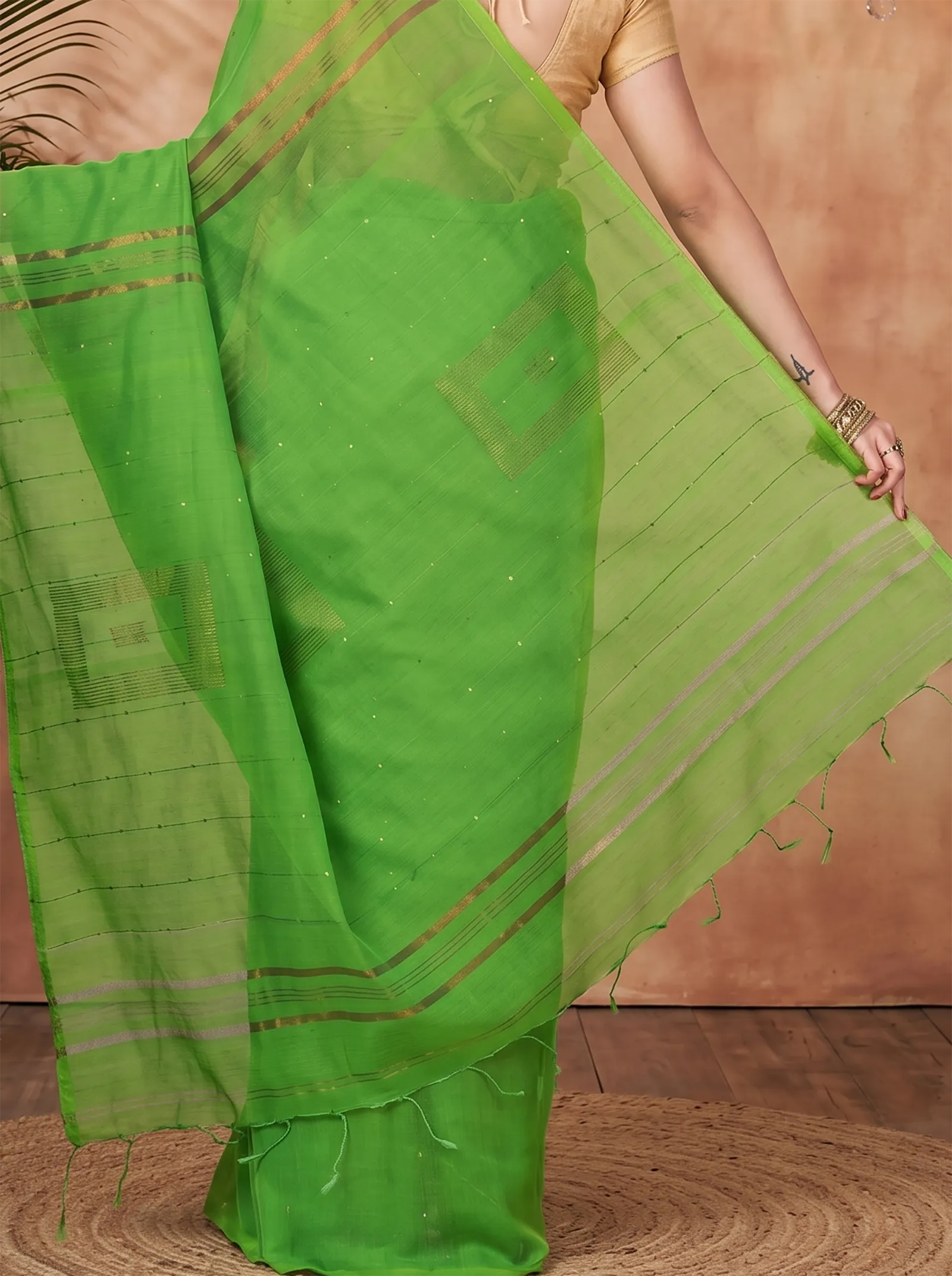DipDiya Blended Cotton  Traditional Bengali Light Green Artisan Crafted Sequence Handloom Saree