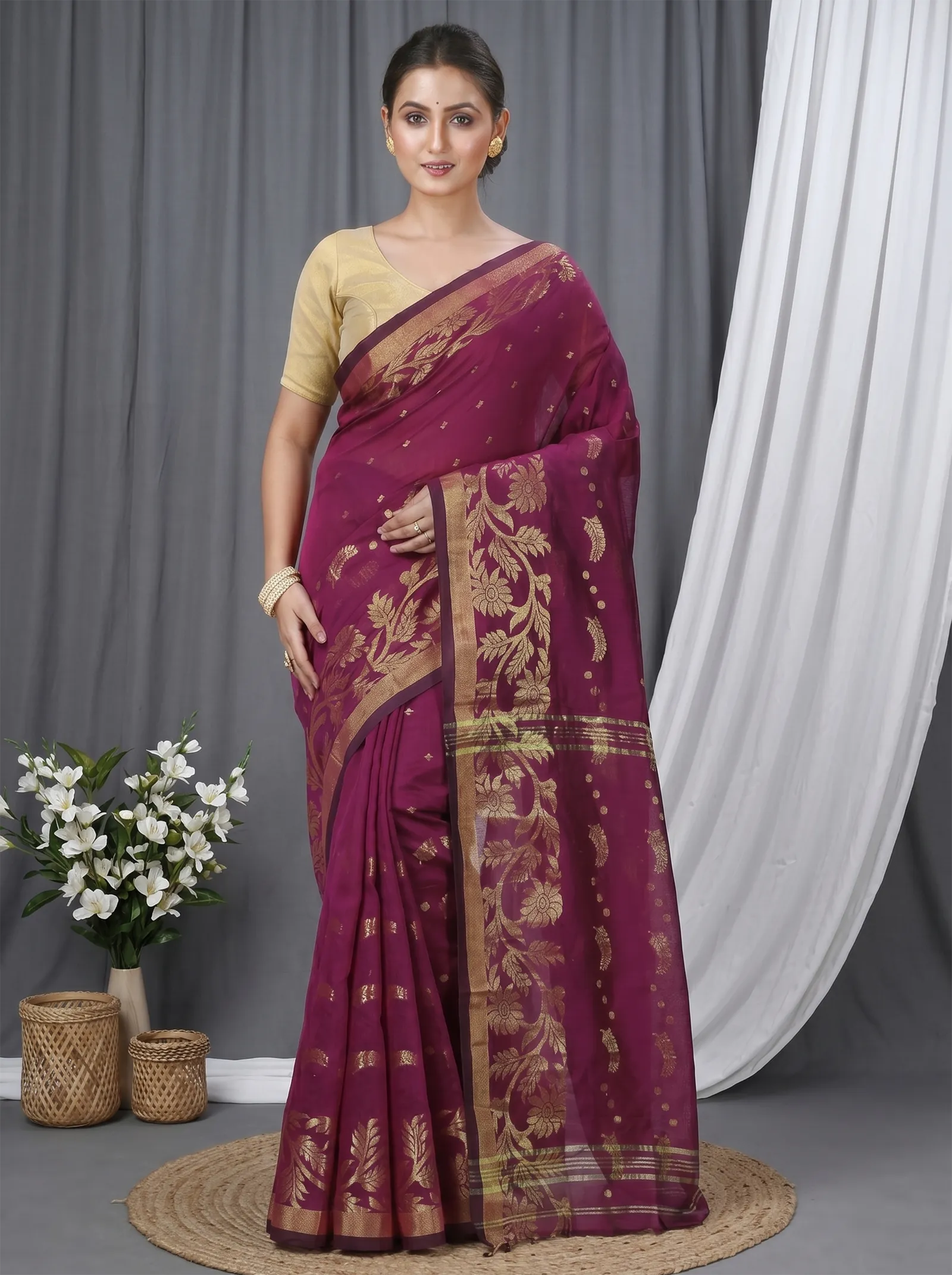 DipDiya Blended Cotton  Traditional Bengali Maroon Artisan Crafted Turik Handloom Saree