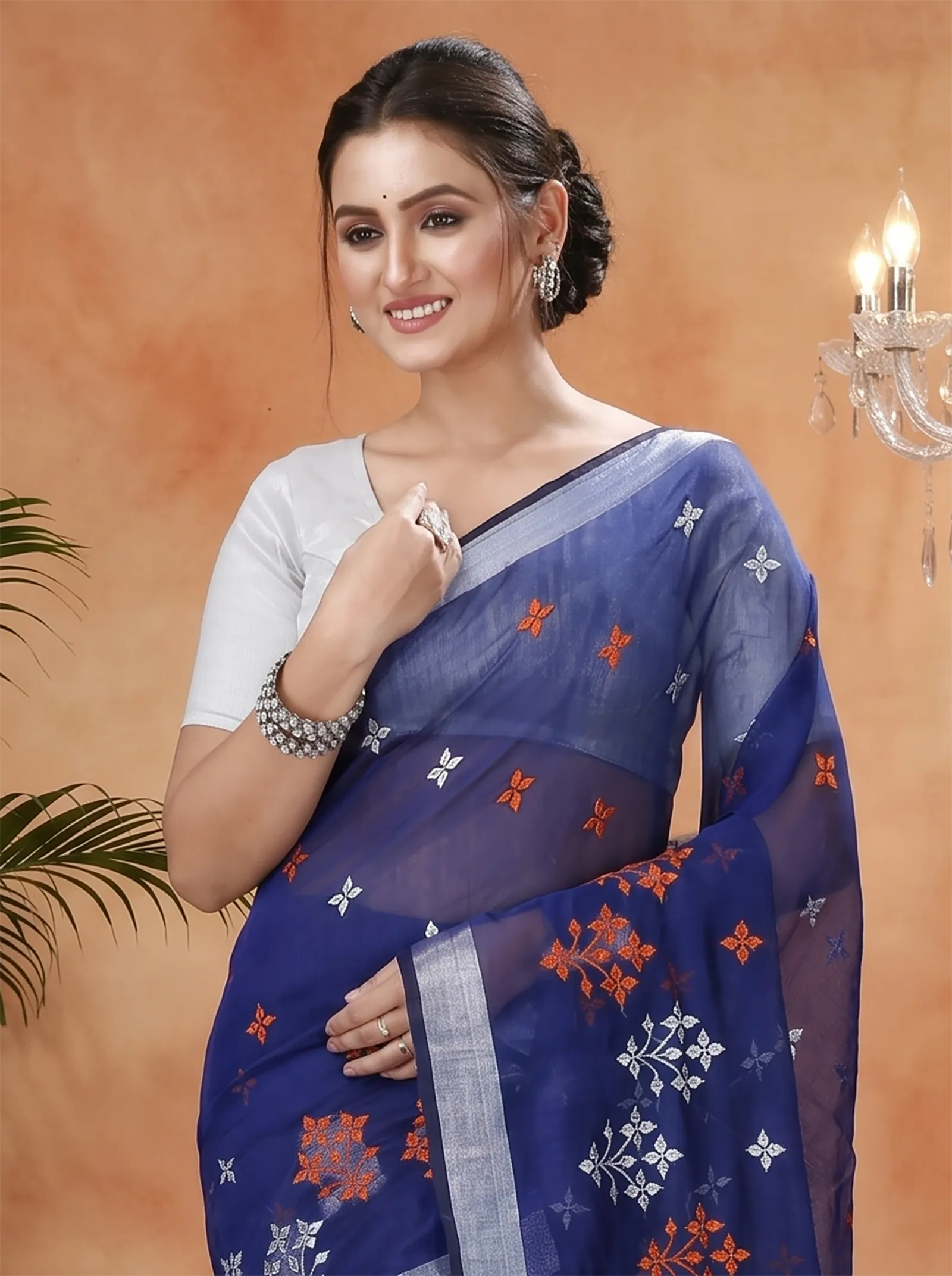 DipDiya Blended Cotton  Traditional Bengali Naby Blue Artisan Crafted Tamasi Handloom Saree