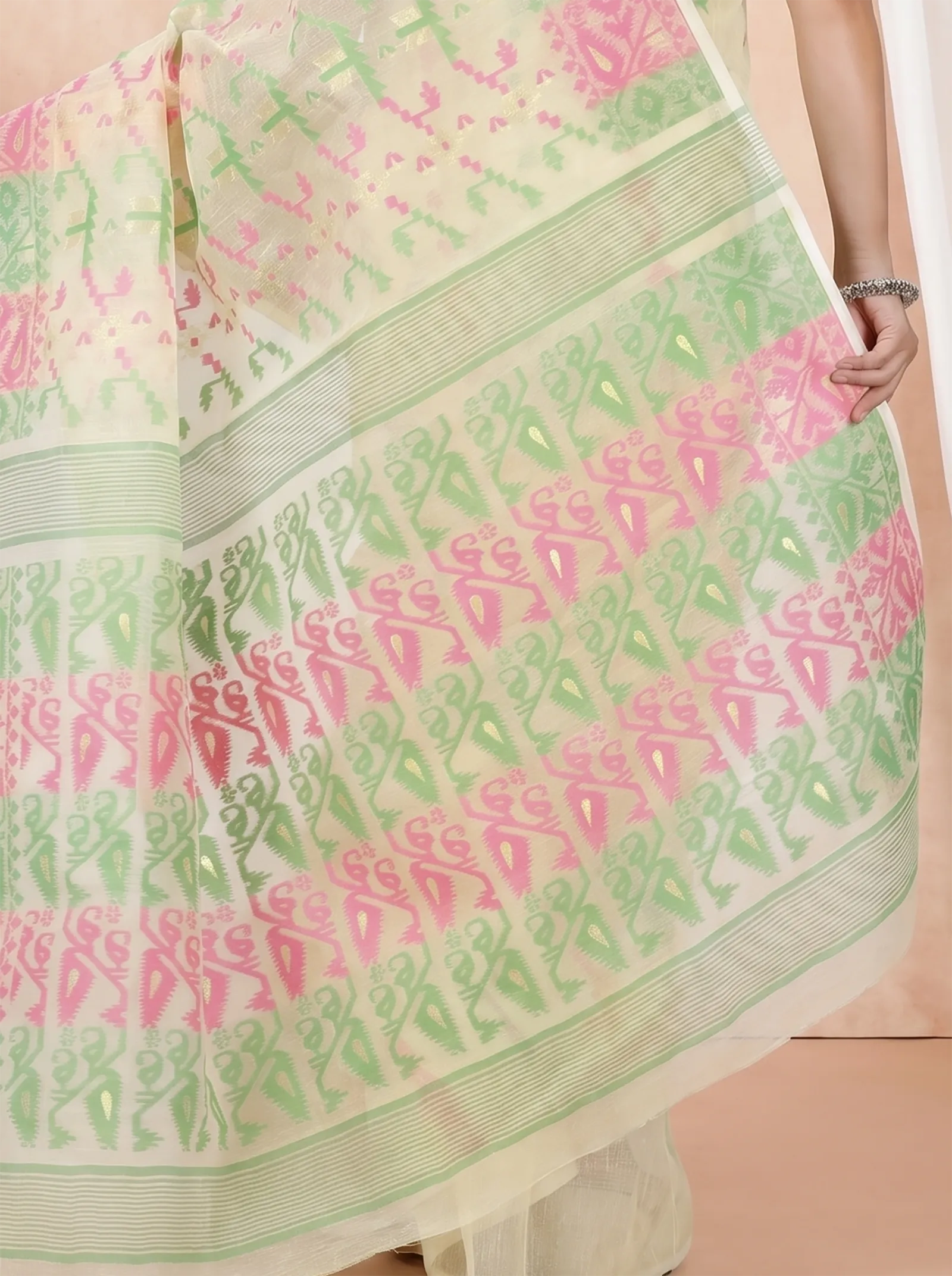 DipDiya Blended Cotton  Traditional Bengali Off White Artisan Crafted Jaya Jamdani Saree