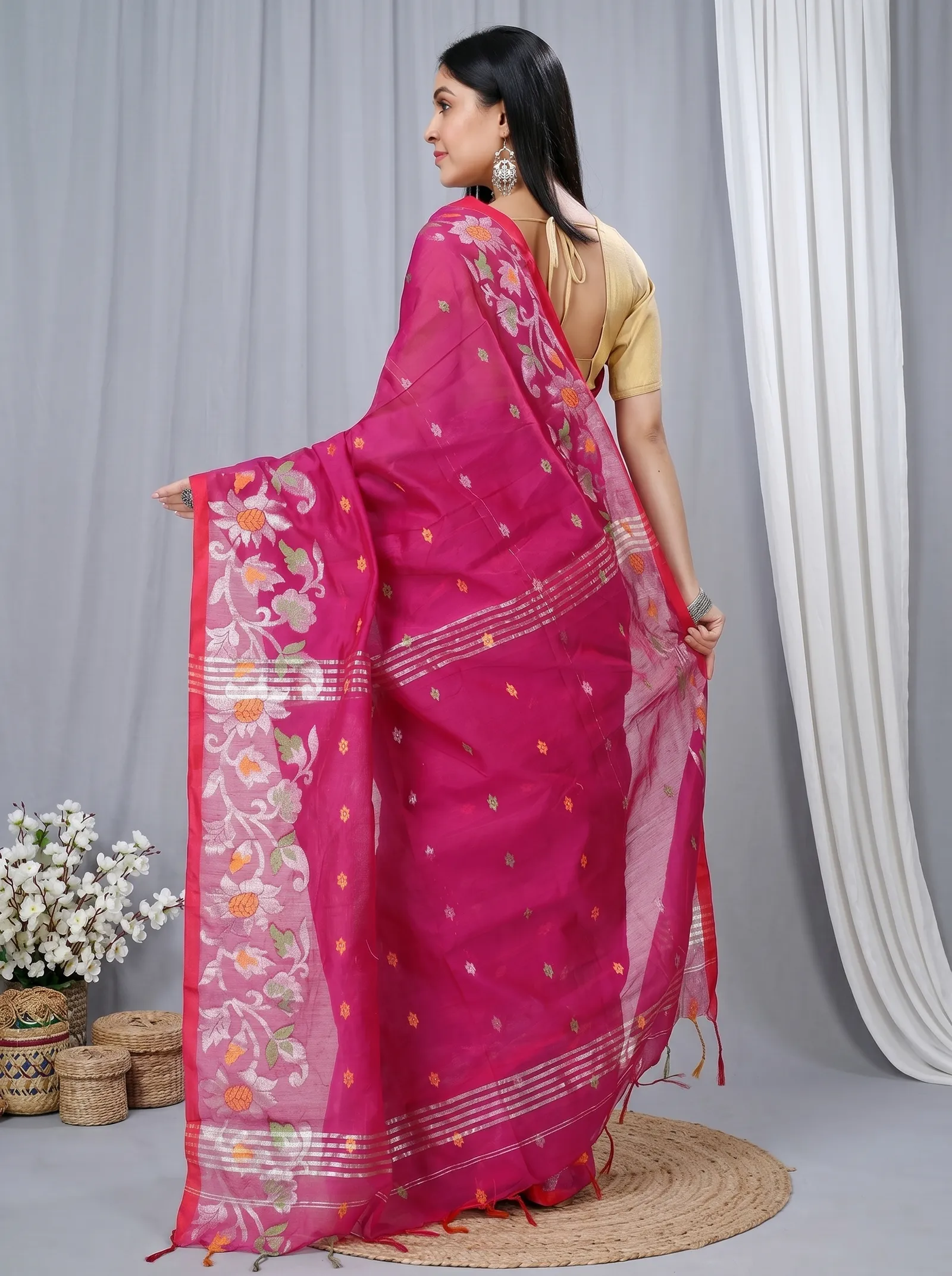 DipDiya Blended Cotton  Traditional Bengali Parpel Artisan Crafted Nisa Handloom Saree