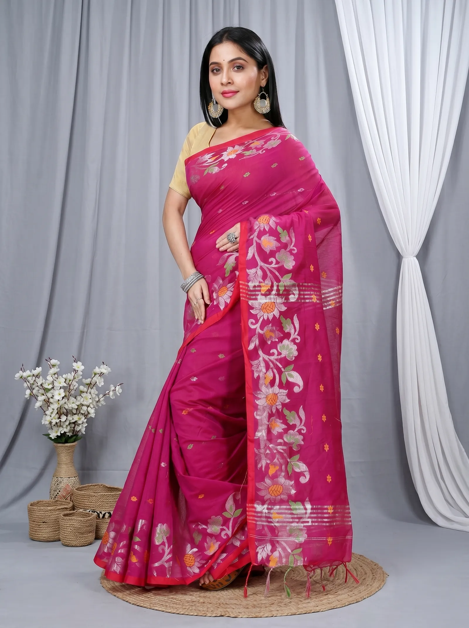 DipDiya Blended Cotton  Traditional Bengali Parpel Artisan Crafted Nisa Handloom Saree