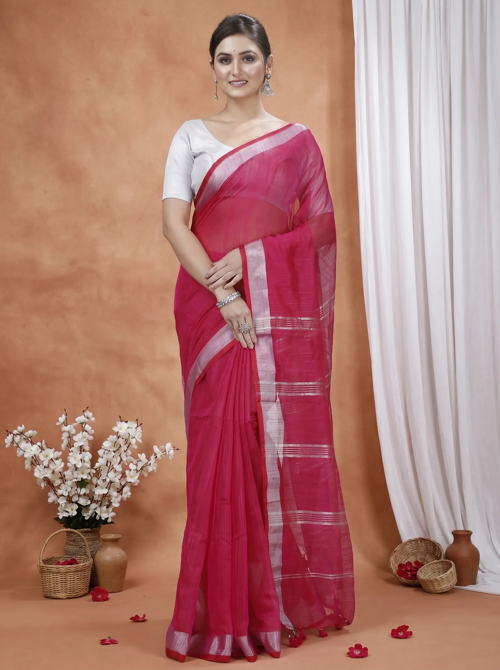 DipDiya Blended Cotton  Traditional Bengali Pink Artisan Crafted Toshini Handloom Saree