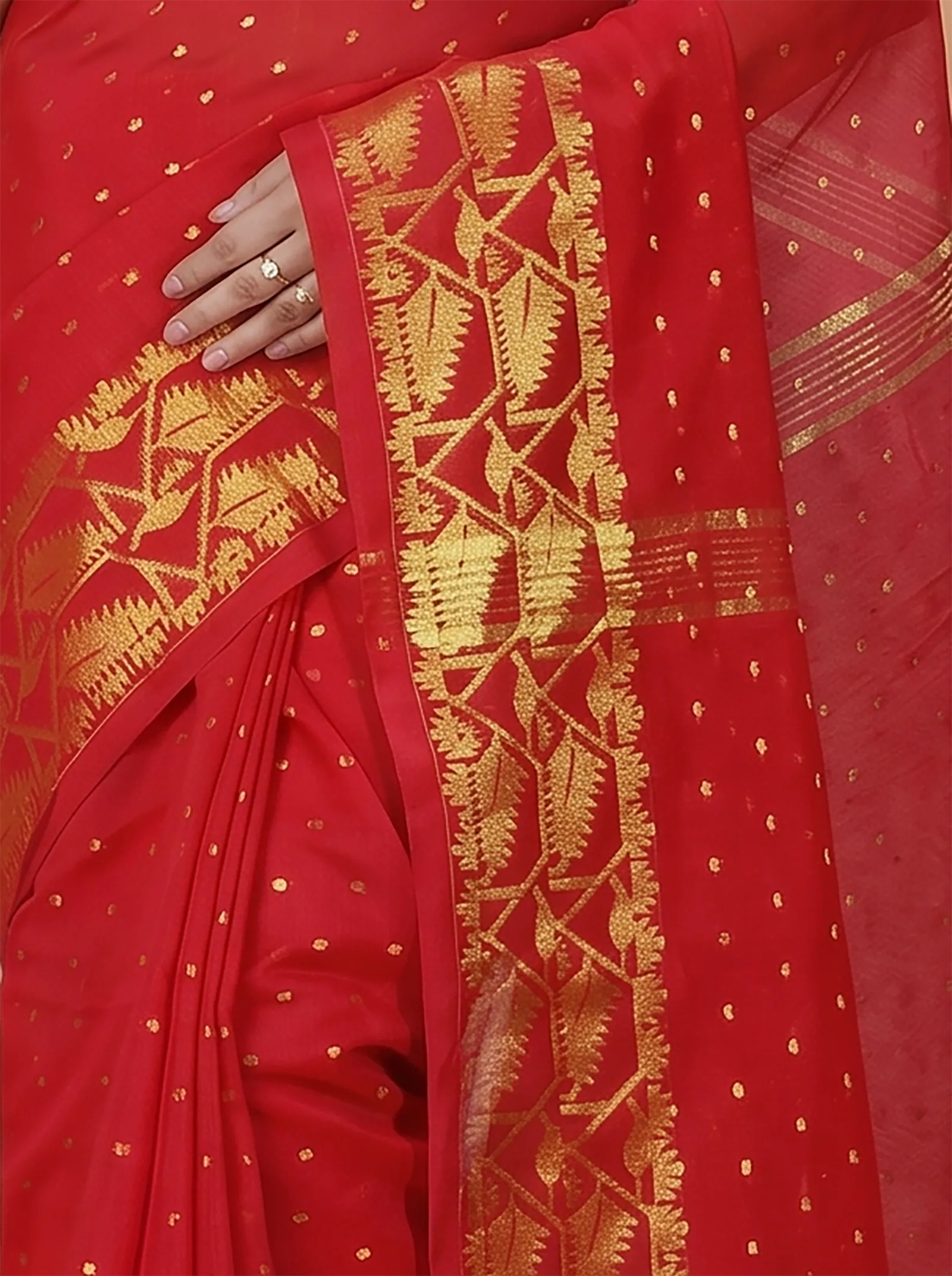 DipDiya Blended Cotton  Traditional Bengali Red Artisan Crafted Temo Handloom Saree