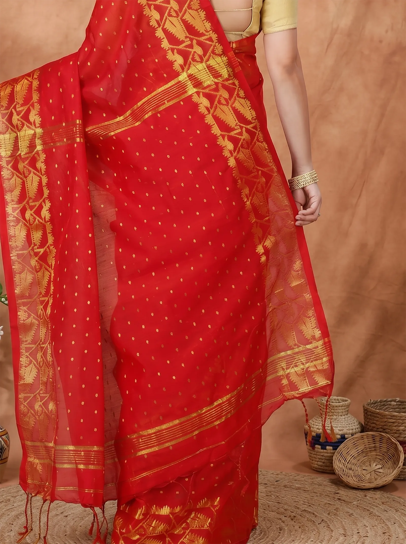 DipDiya Blended Cotton  Traditional Bengali Red Artisan Crafted Temo Handloom Saree
