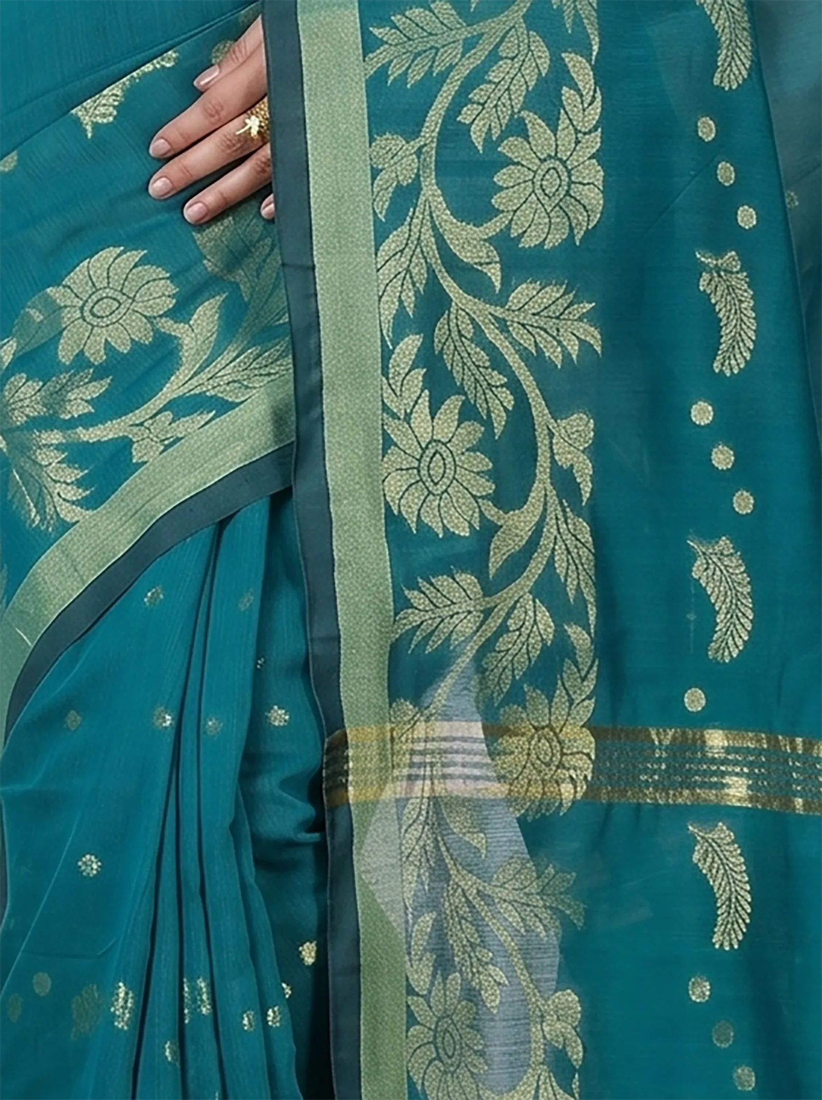 DipDiya Blended Cotton  Traditional Bengali See Green Artisan Crafted Turik Handloom Saree