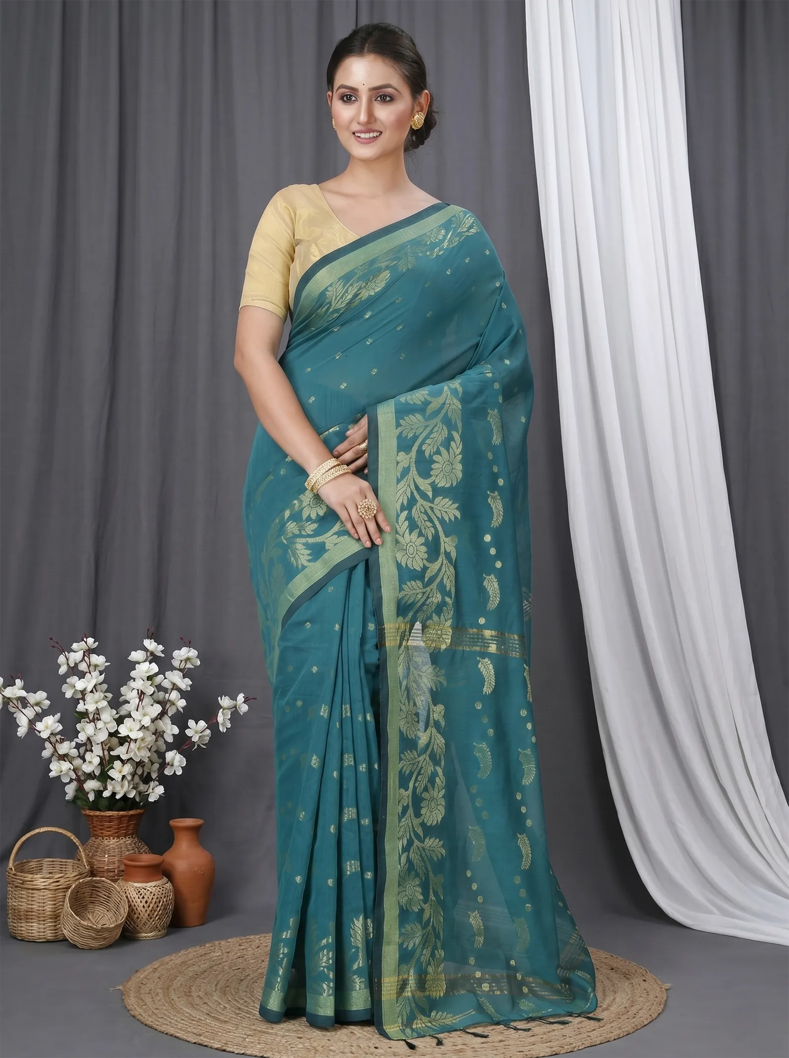 DipDiya Blended Cotton  Traditional Bengali See Green Artisan Crafted Turik Handloom Saree