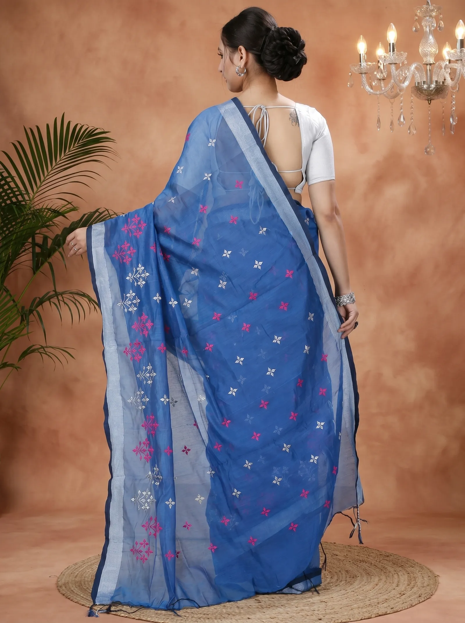 DipDiya Blended Cotton  Traditional Bengali Sky Blue Artisan Crafted Tamasi Handloom Saree