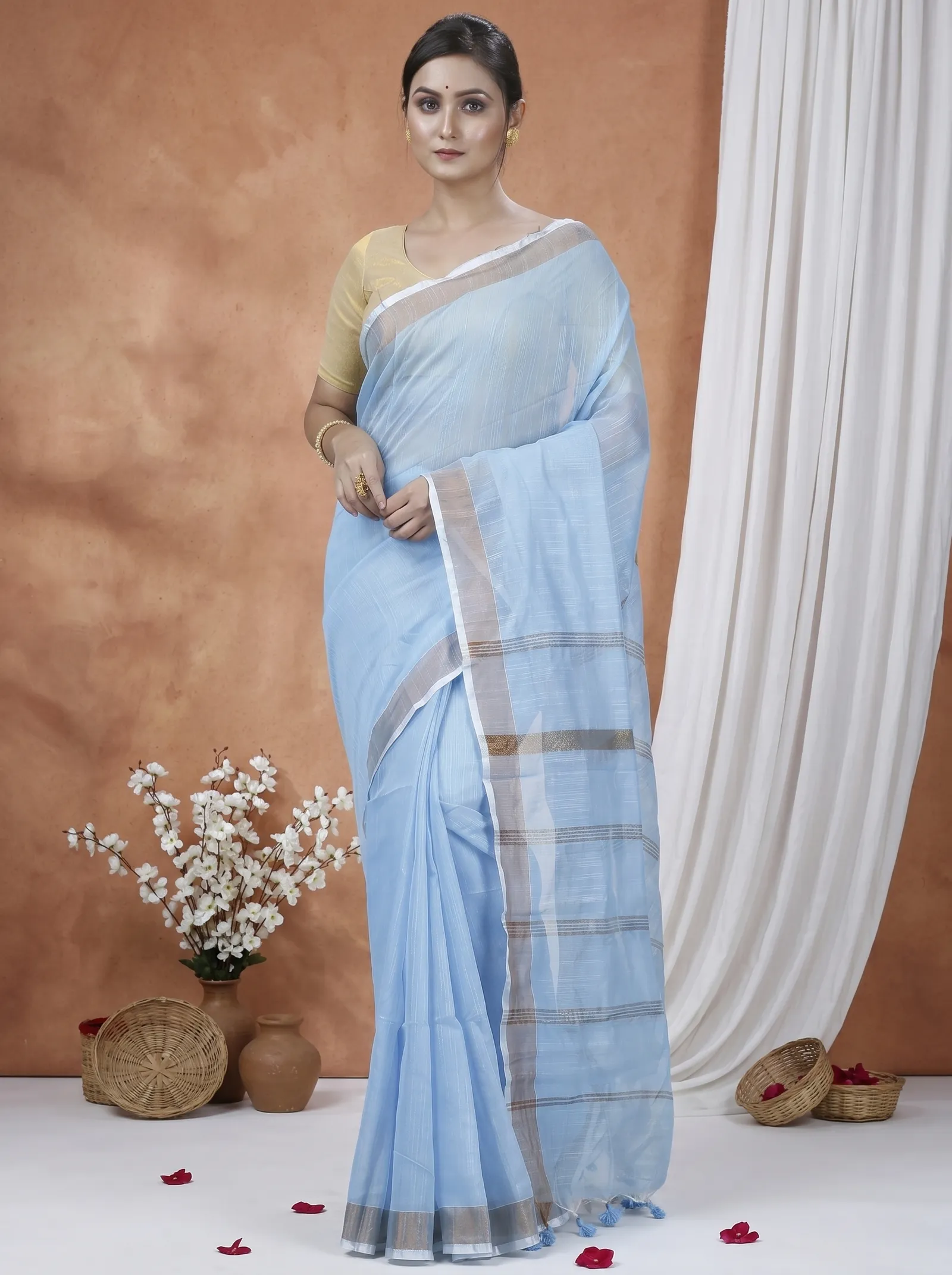 DipDiya Blended Cotton  Traditional Bengali Sky Blue Artisan Crafted Toshini Handloom Saree