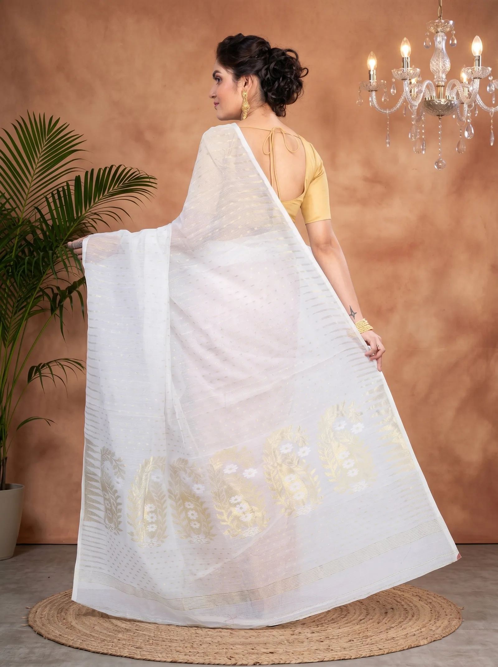 DipDiya Blended Cotton  Traditional Bengali White Artisan Crafted HALF JAMDINE Jamdani Saree