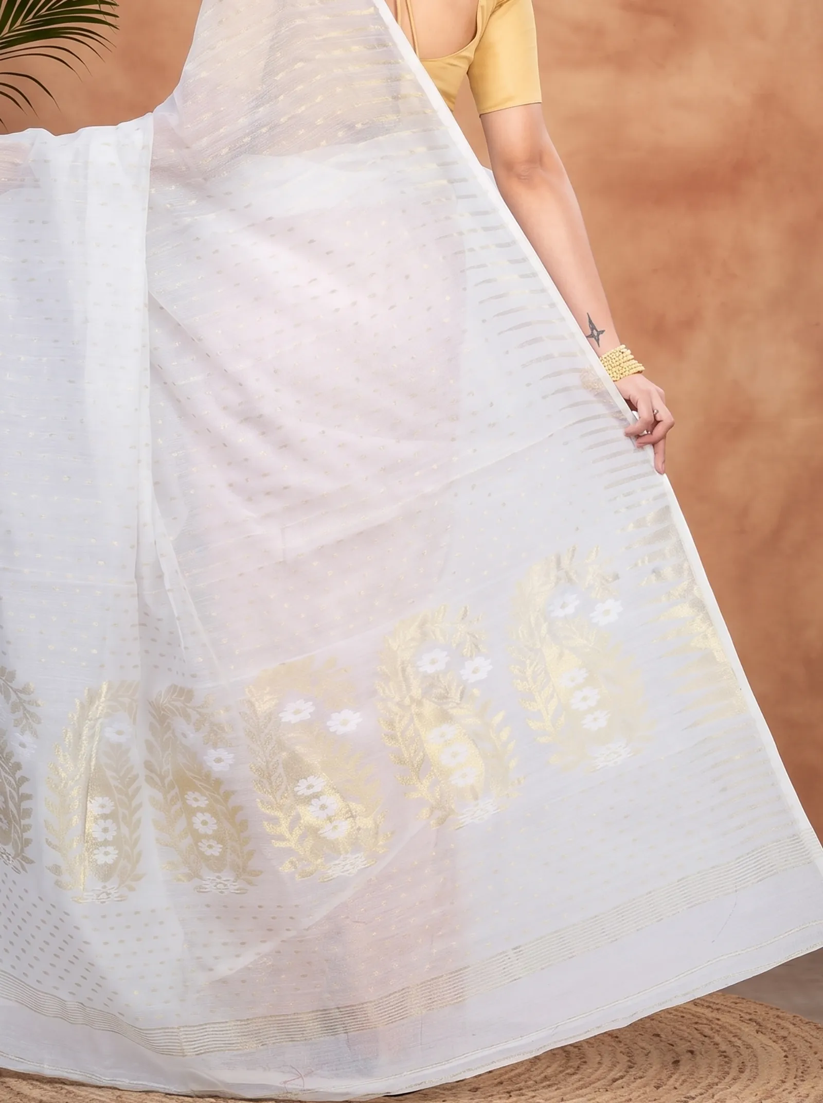 DipDiya Blended Cotton  Traditional Bengali White Artisan Crafted HALF JAMDINE Jamdani Saree