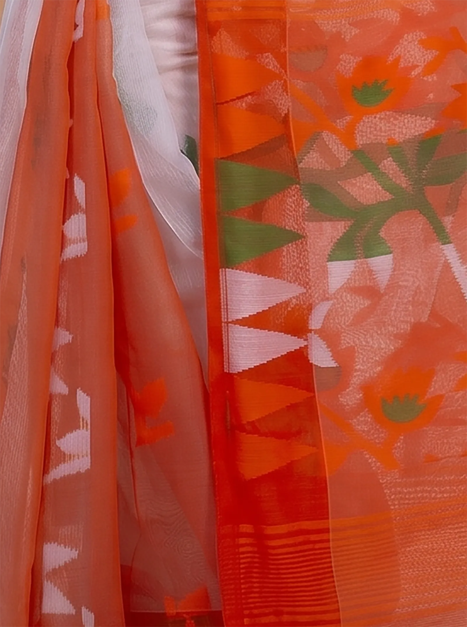 DipDiya Blended Cotton  Traditional Bengali White Orange Artisan Crafted Moha Jamdani Jamdani Saree