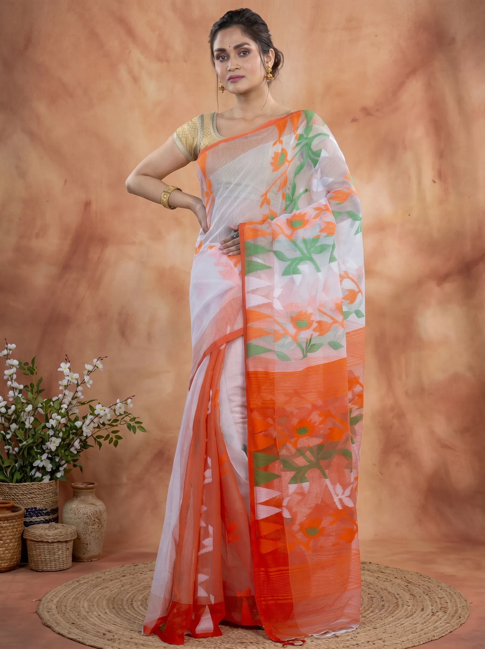 DipDiya Blended Cotton  Traditional Bengali White Orange Artisan Crafted Moha Jamdani Jamdani Saree
